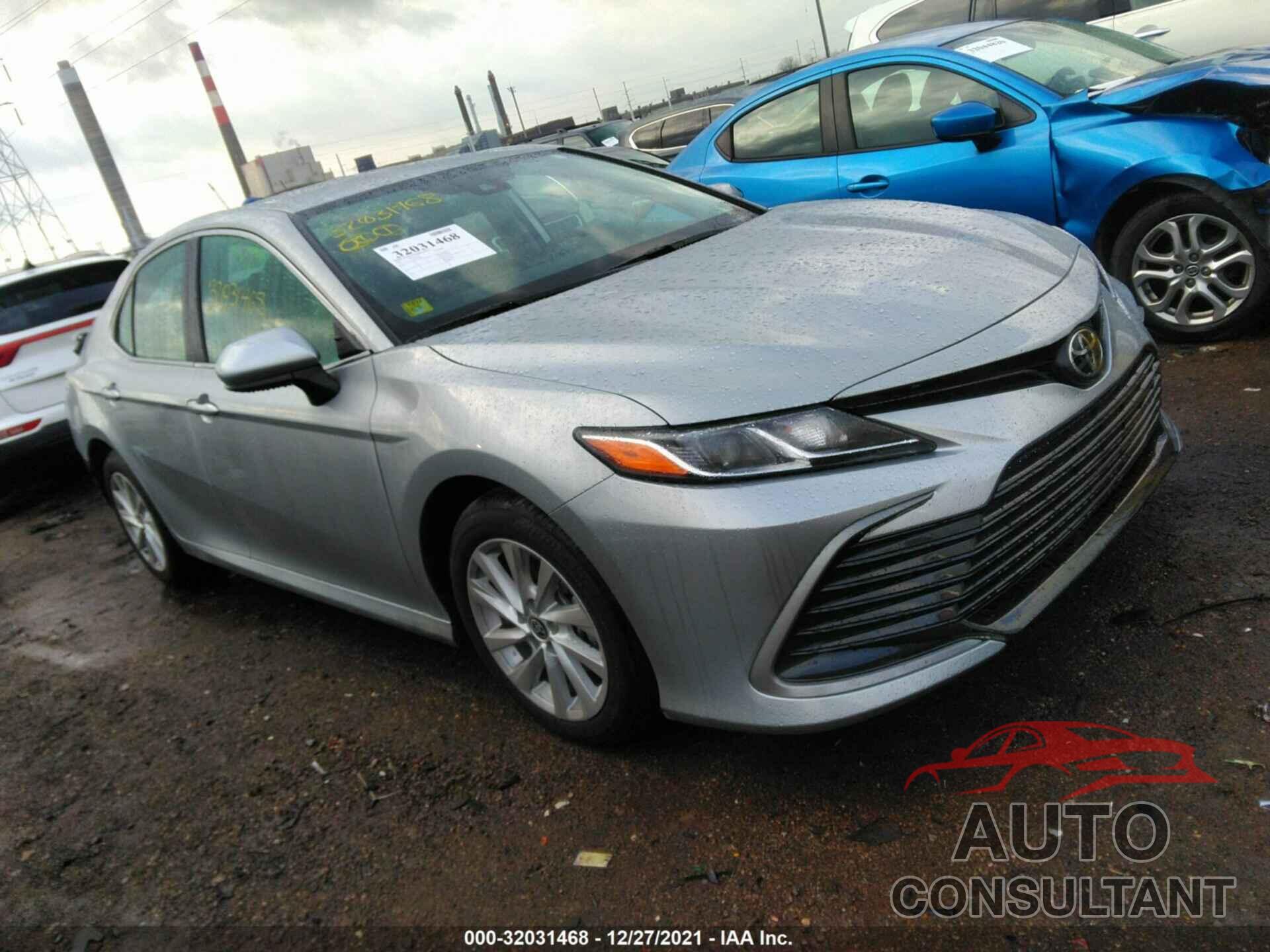 TOYOTA CAMRY 2021 - 4T1C11AK6MU492592