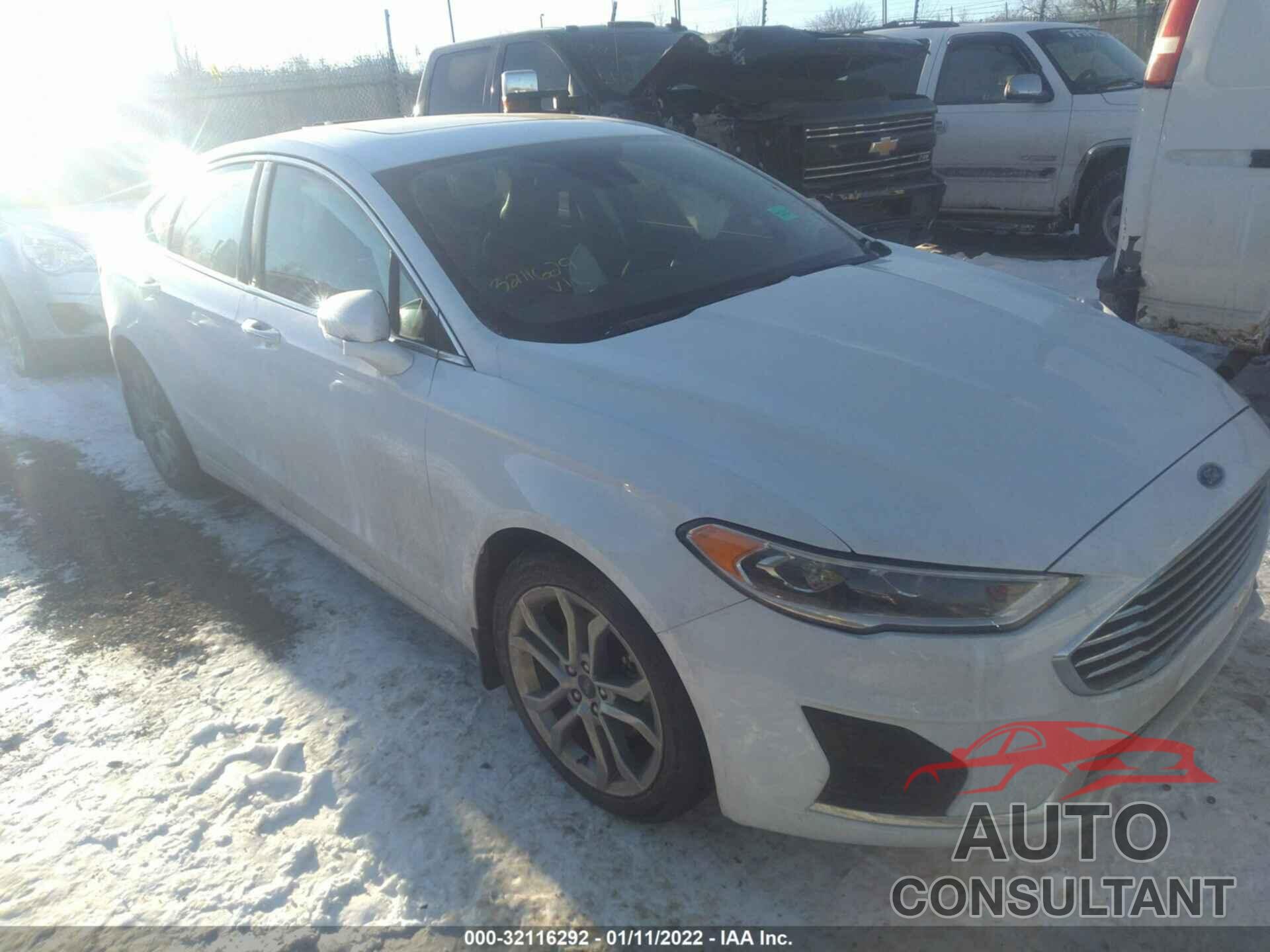 FORD FUSION 2019 - 3FA6P0CD0KR236600