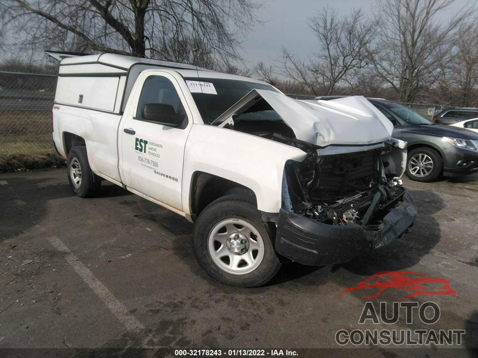 CHEVROLET SILVERADO 1500 2018 - 1GCNKNEH5JZ252822