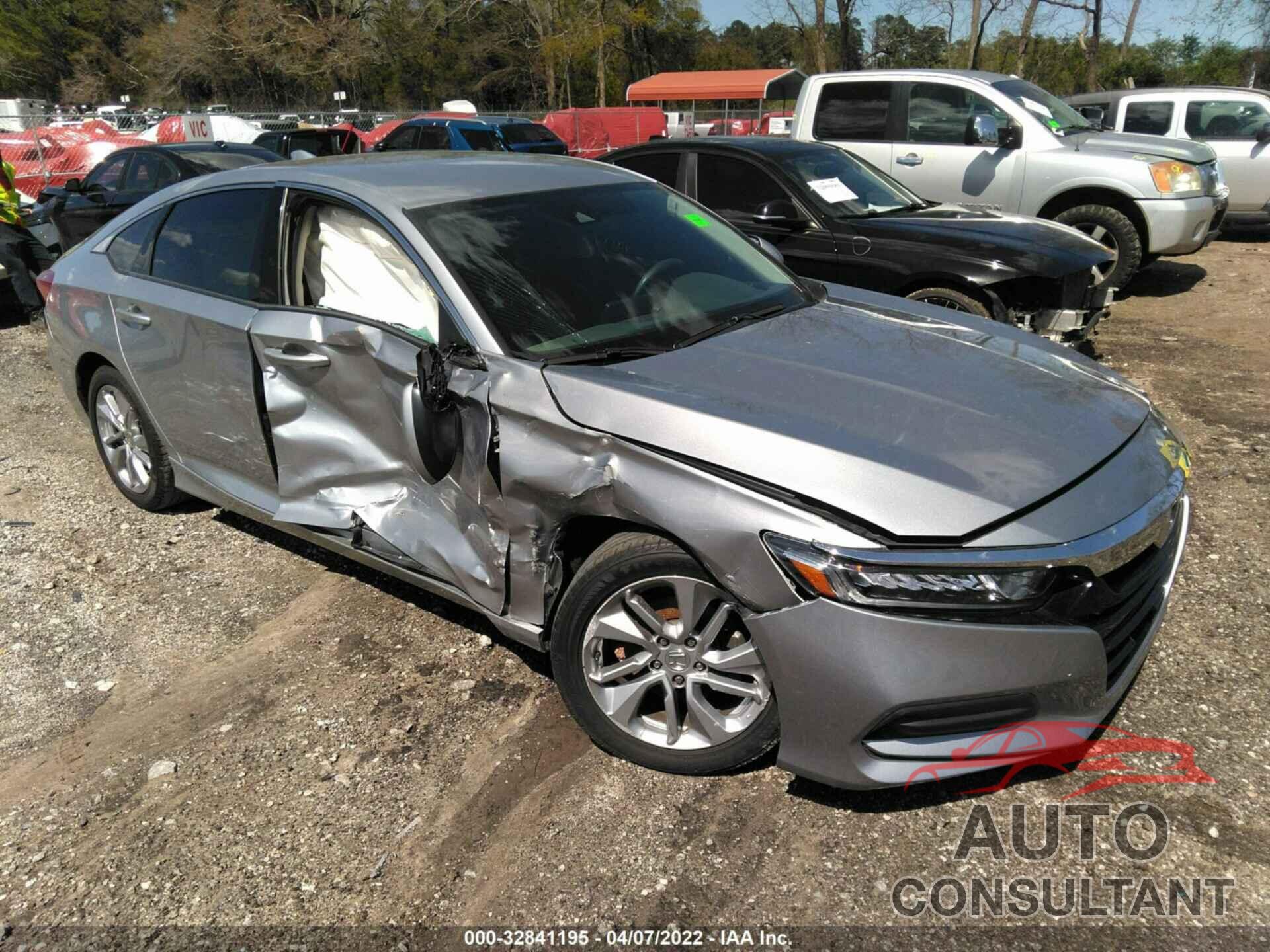 HONDA ACCORD SEDAN 2018 - 1HGCV1F14JA040762