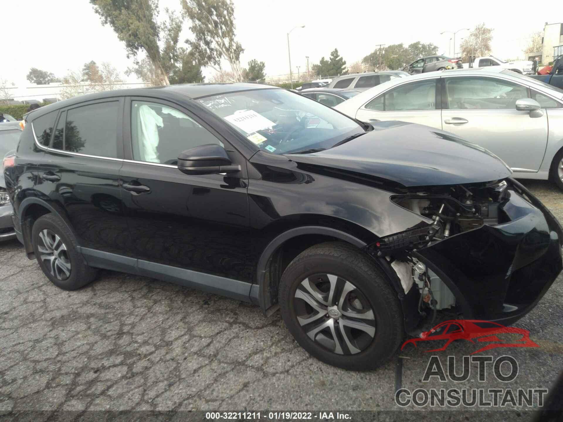 TOYOTA RAV4 2018 - 2T3ZFREV8JW434839