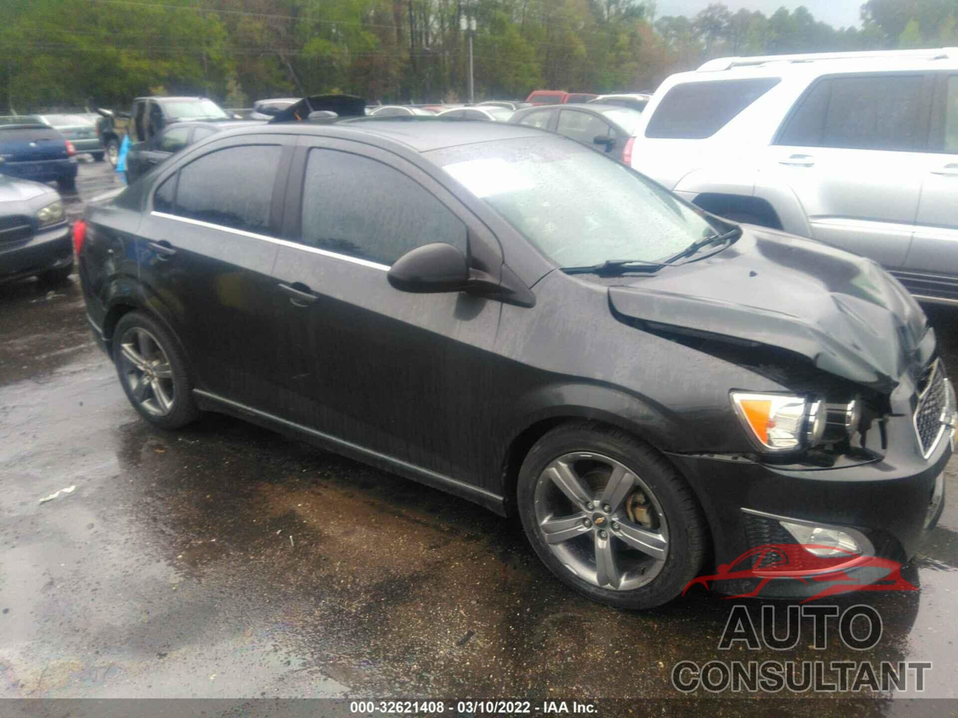 CHEVROLET SONIC 2016 - 1G1JG5SB8G4122712