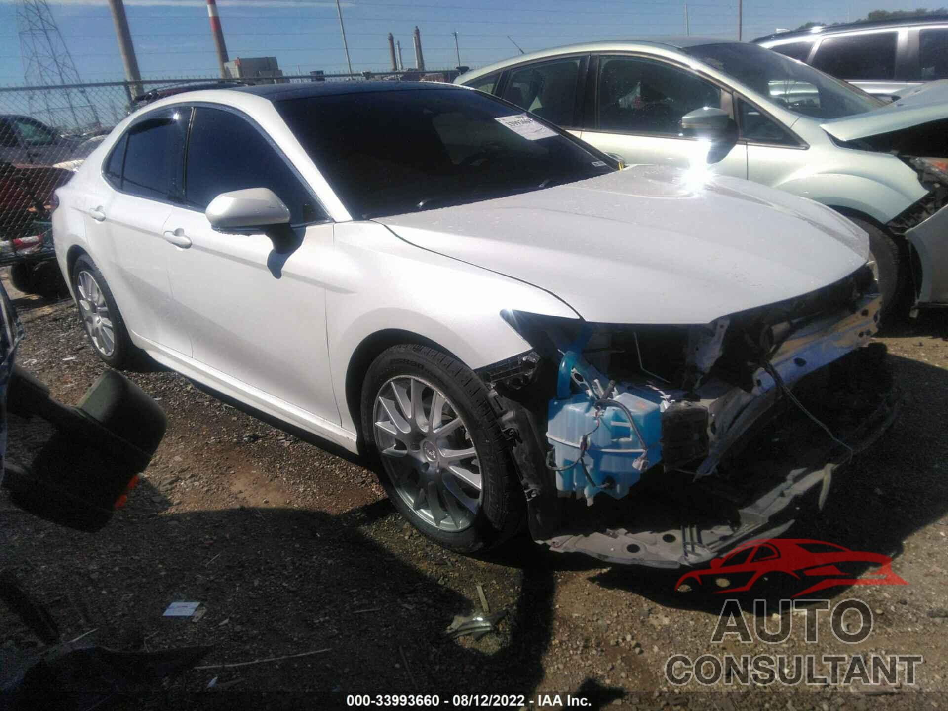 TOYOTA CAMRY 2018 - 4T1B61HK2JU074531