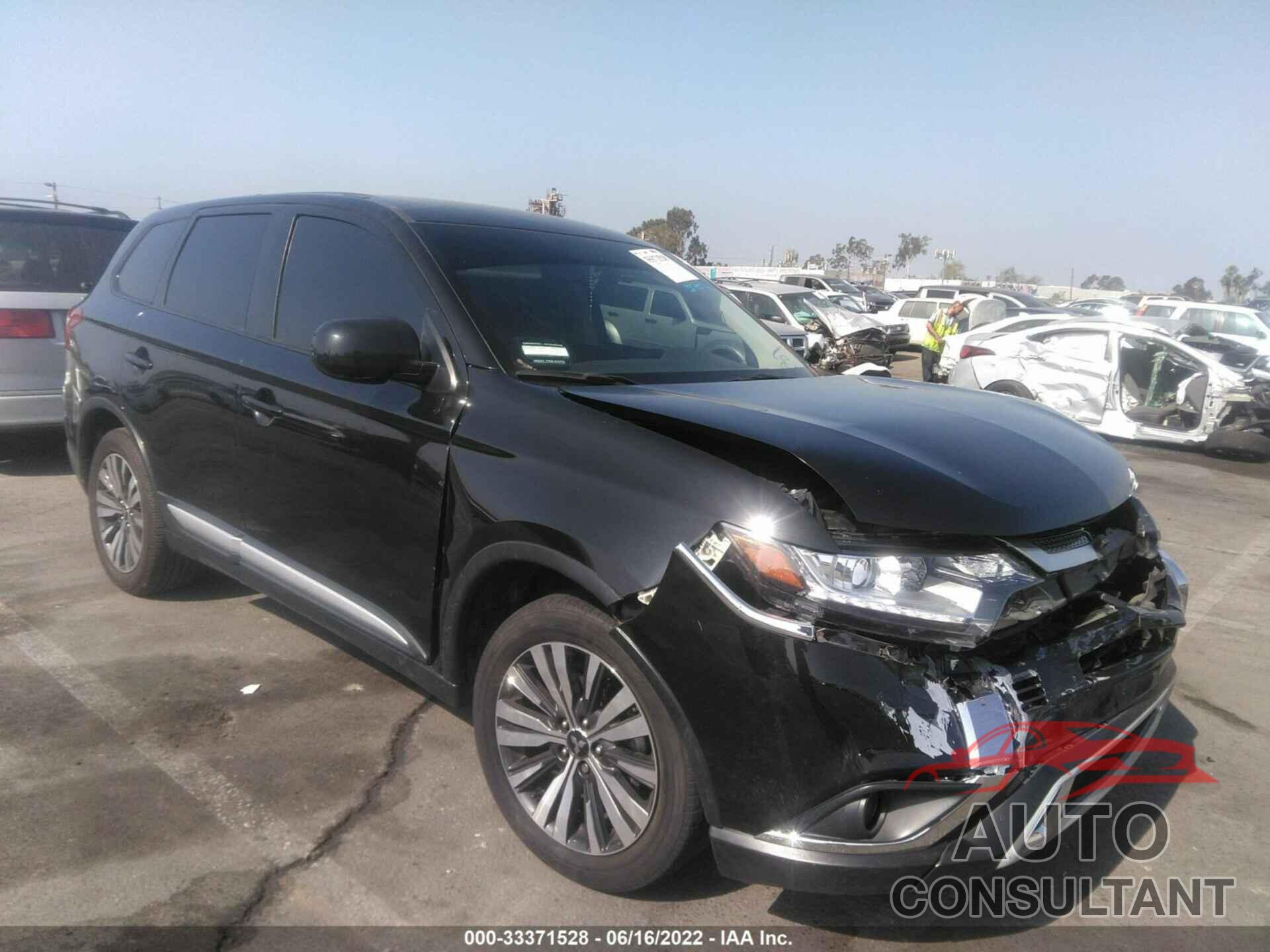 MITSUBISHI OUTLANDER 2019 - JA4AD2A36KJ000539