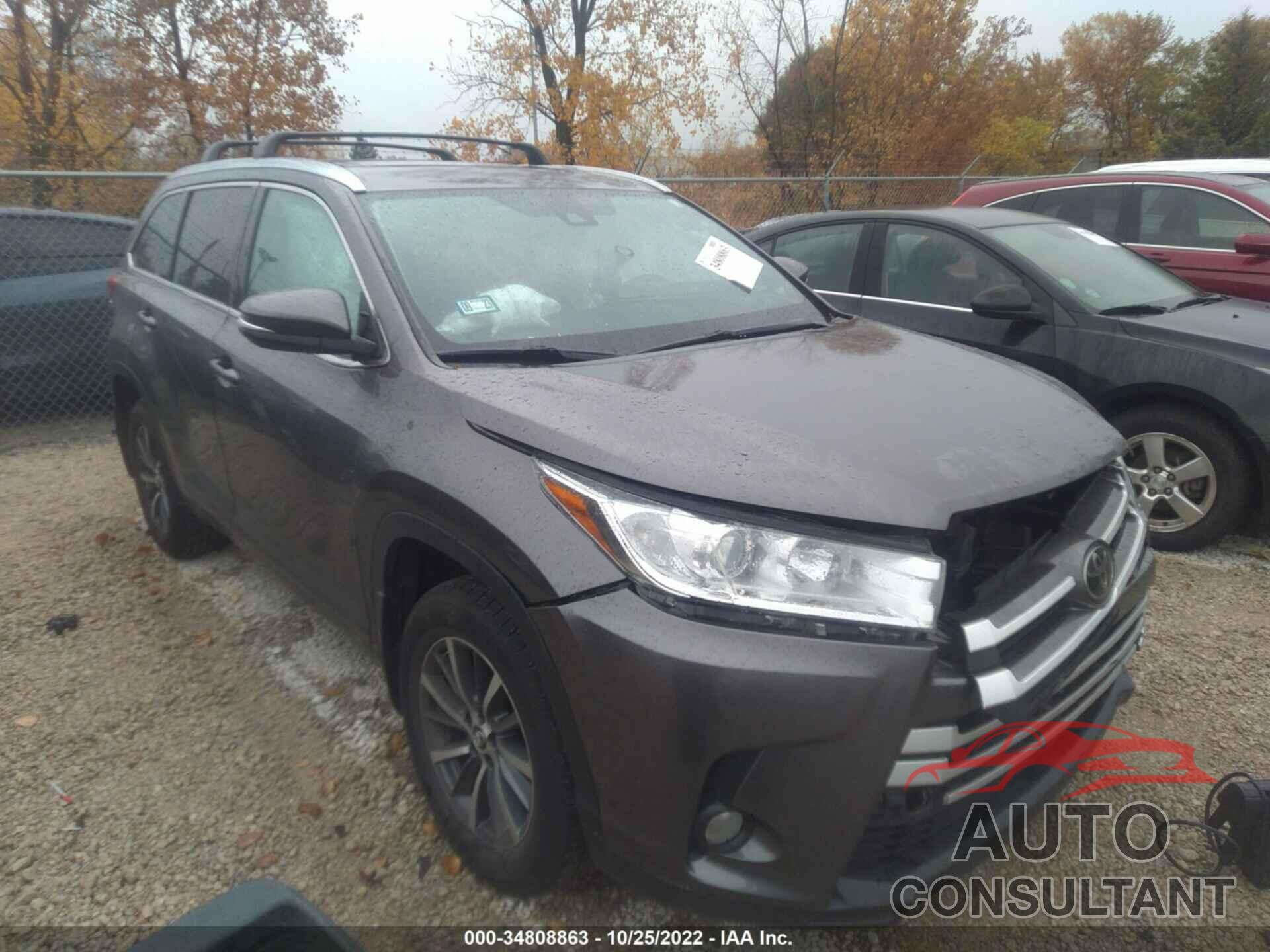 TOYOTA HIGHLANDER 2018 - 5TDJZRFH2JS542324