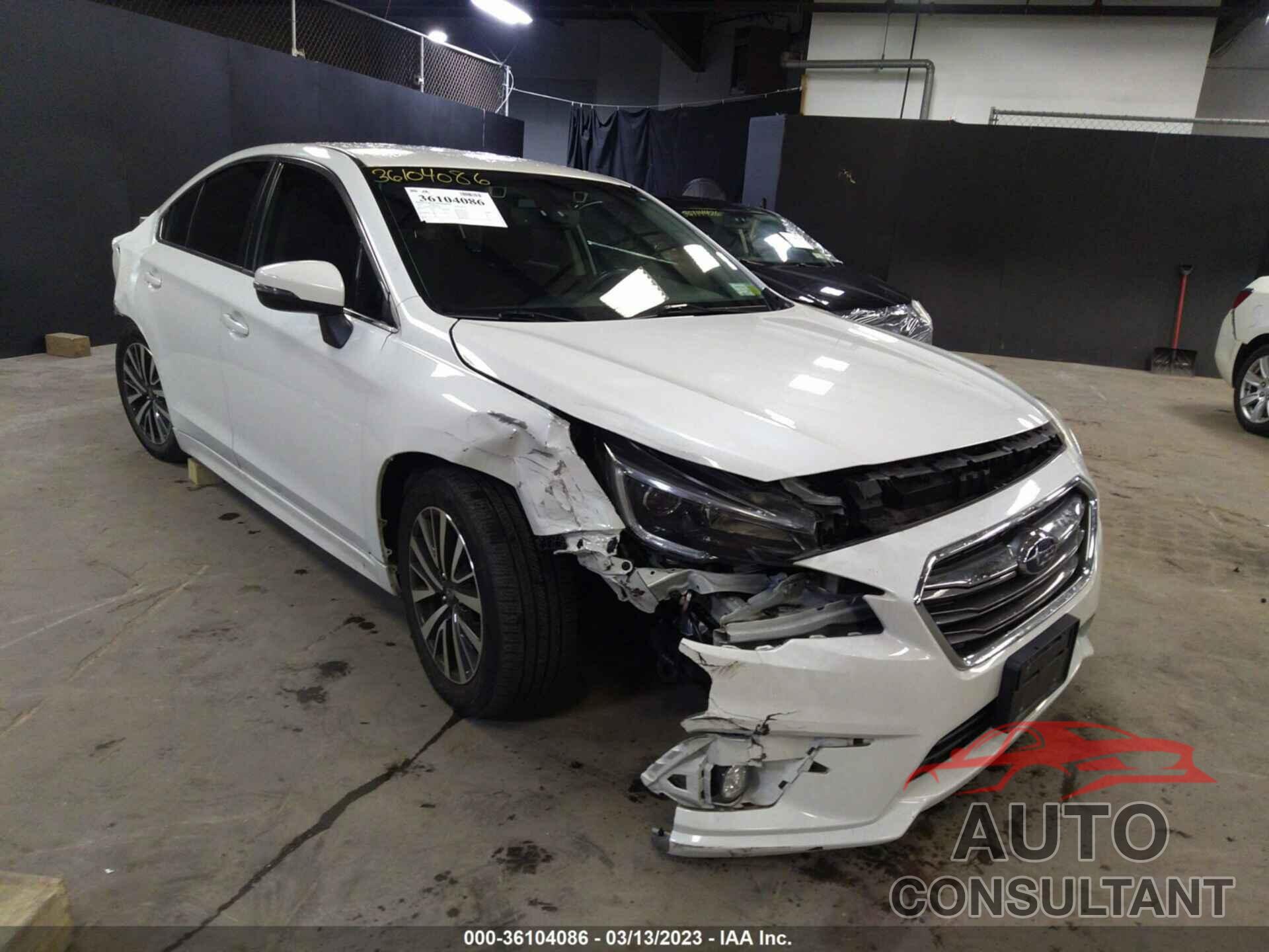 SUBARU LEGACY 2019 - 4S3BNAF63K3023026