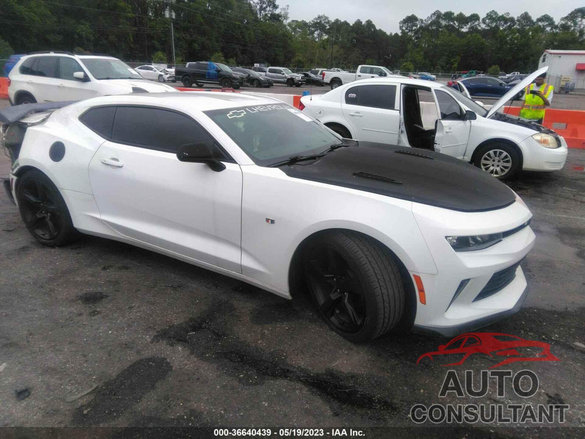 CHEVROLET CAMARO 2017 - 1G1FB1RX4H0137442