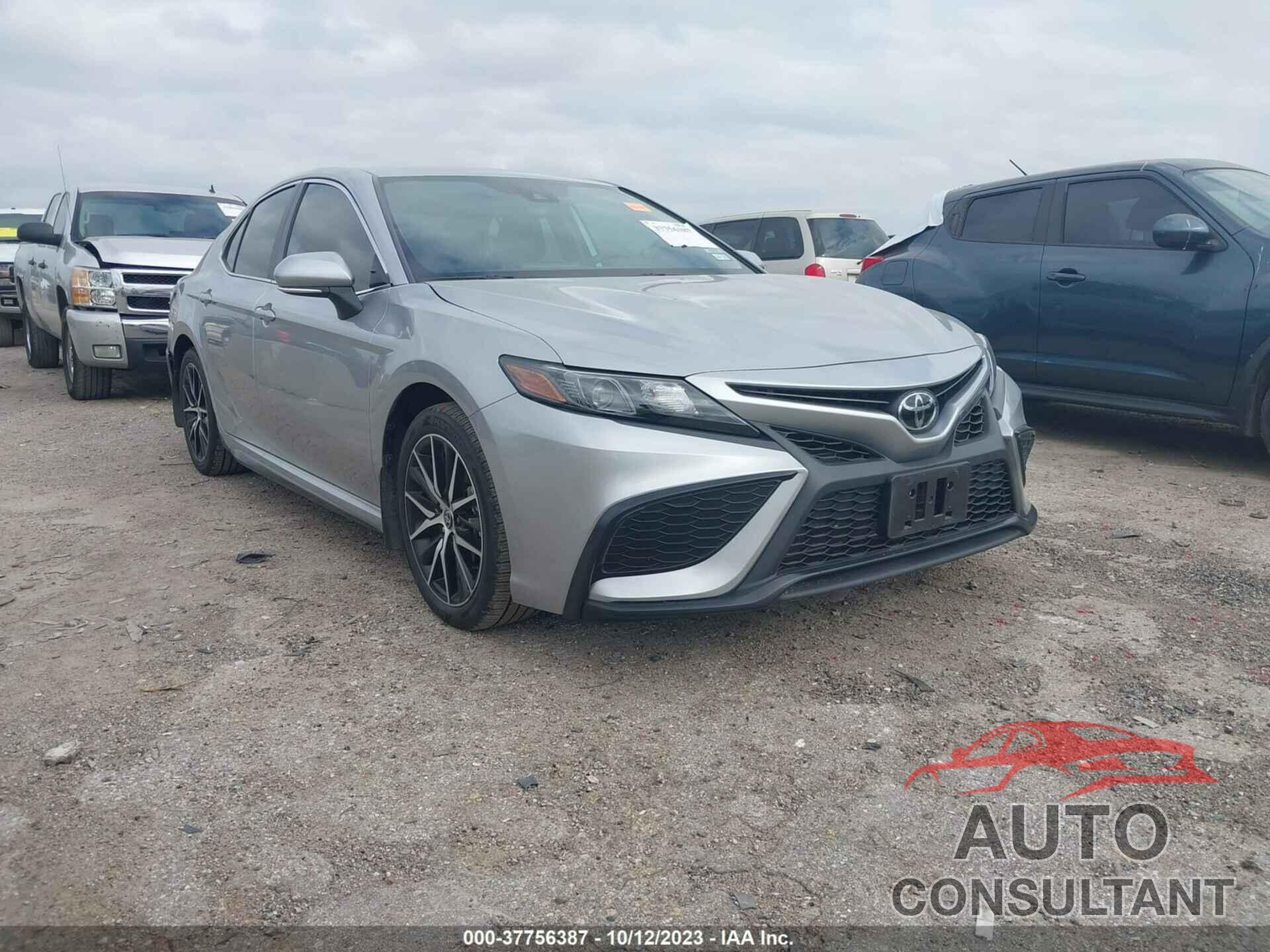 TOYOTA CAMRY 2023 - 4T1G11AK8PU798179