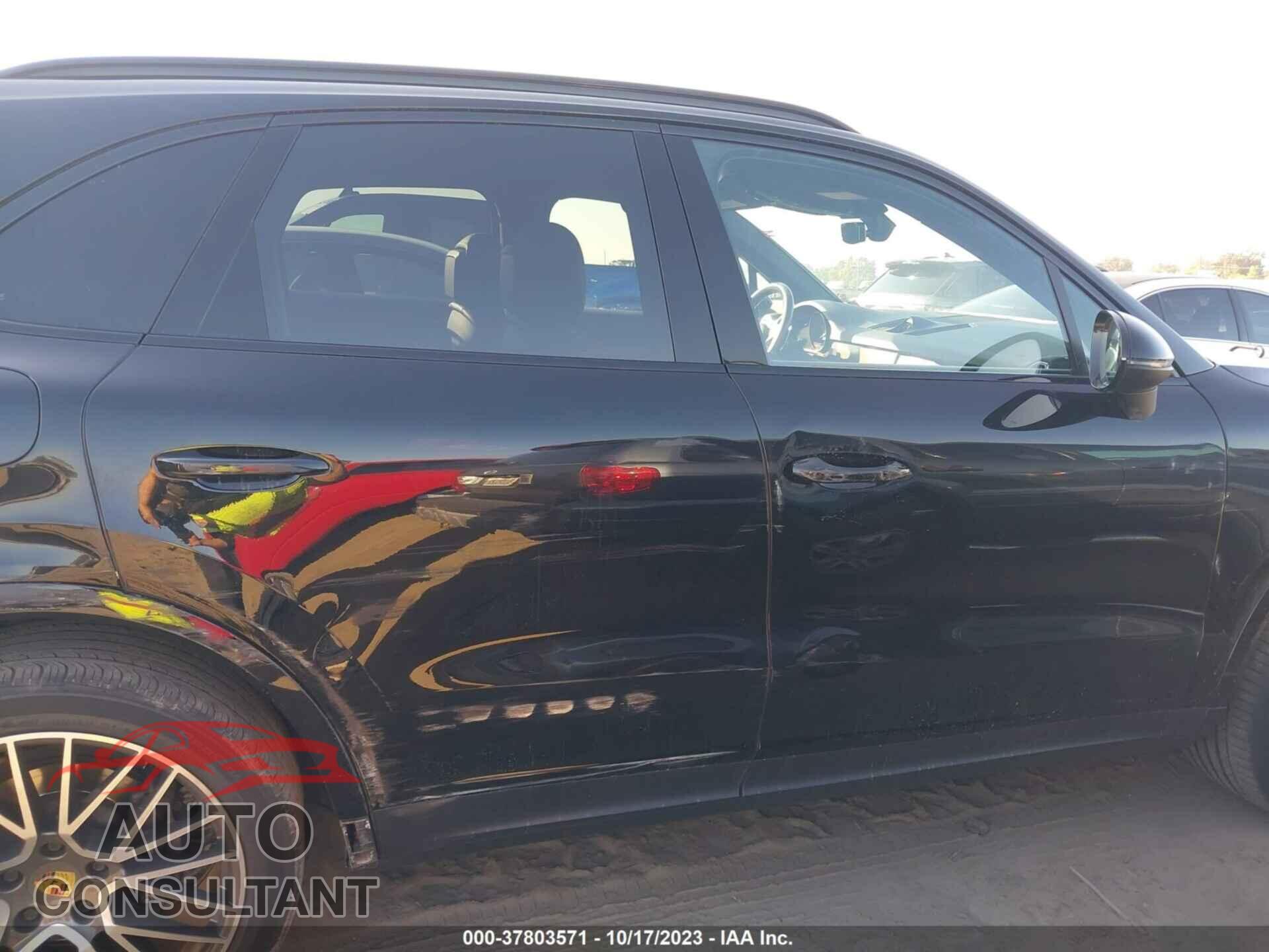 PORSCHE CAYENNE 2021 - WP1AA2AY3MDA05837