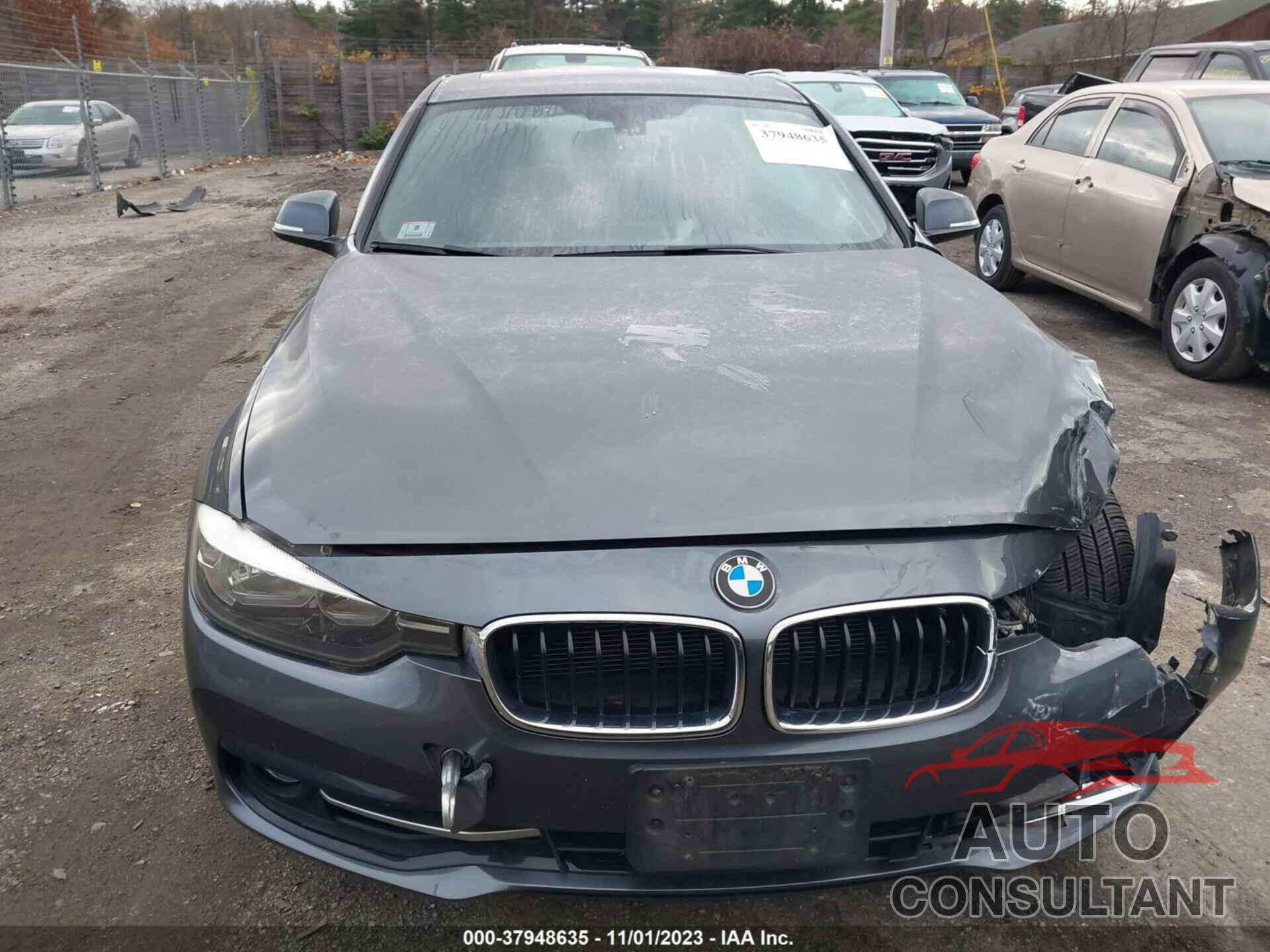 BMW 3 SERIES 2016 - WBA8E3G51GNT76045