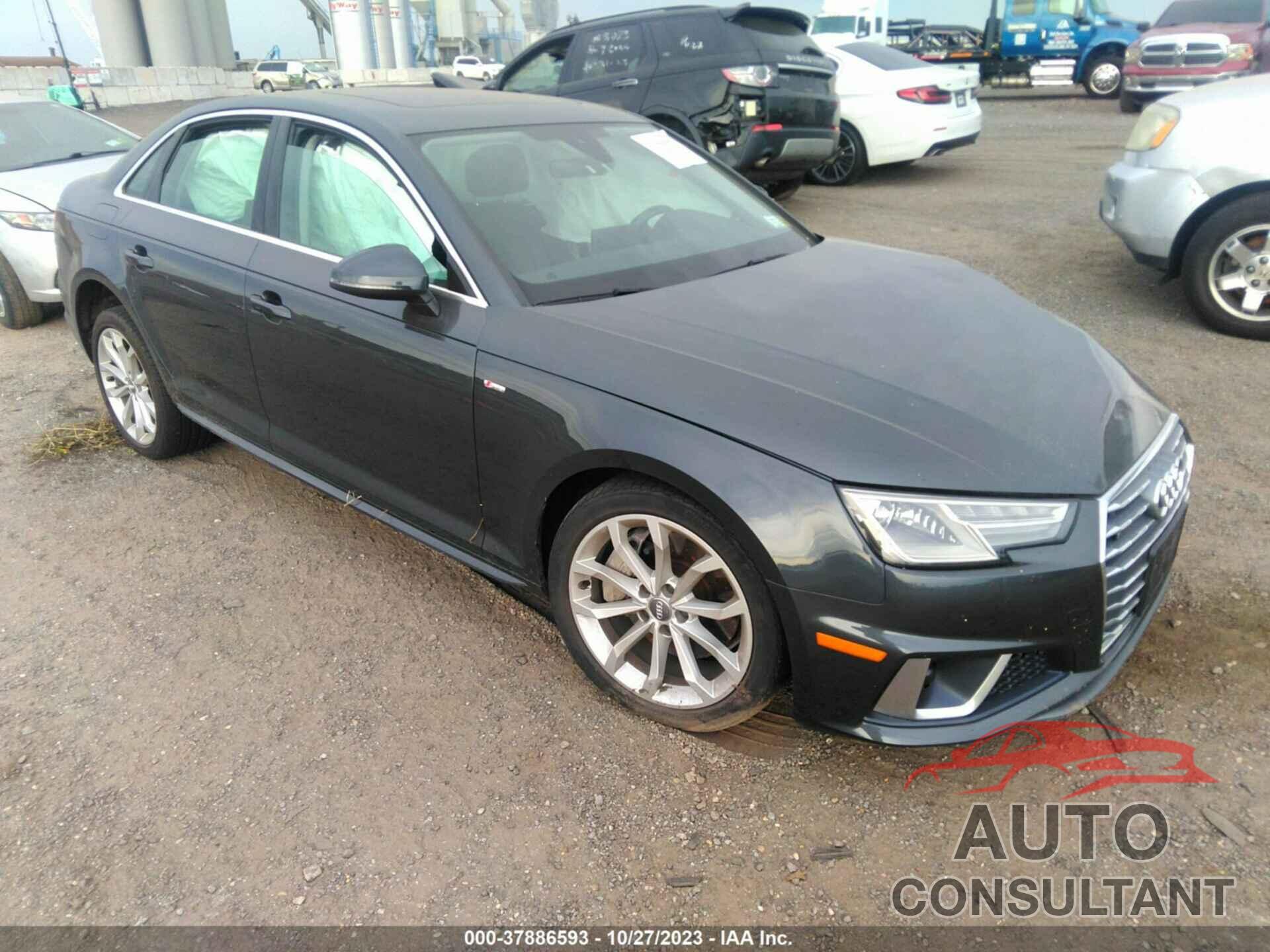 AUDI A4 2019 - WAUDNAF47KA103526