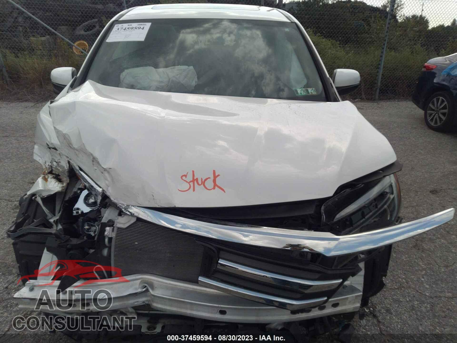 HONDA PILOT 2017 - 5FNYF6H77HB060764
