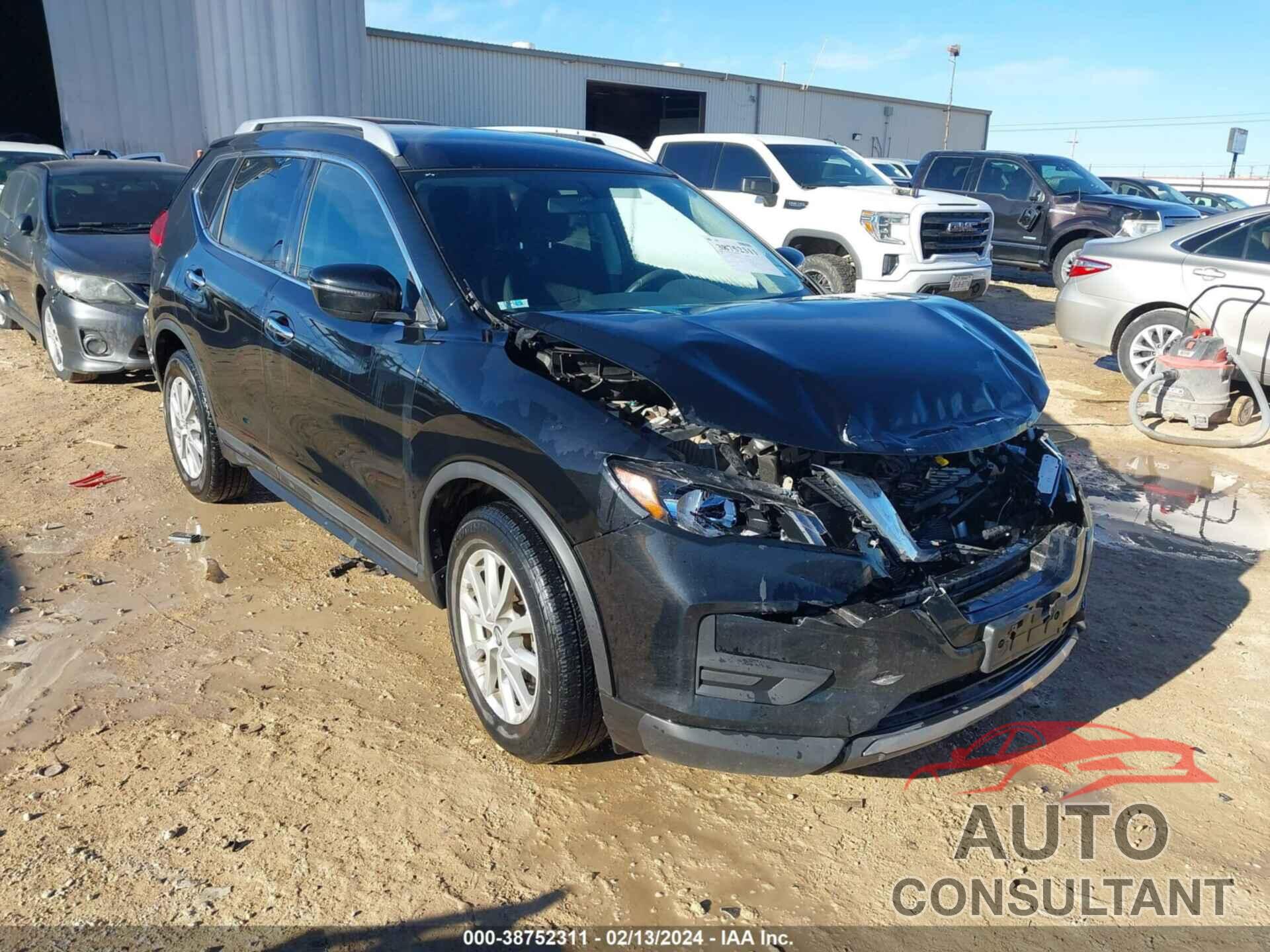 NISSAN ROGUE 2017 - KNMAT2MT2HP547107