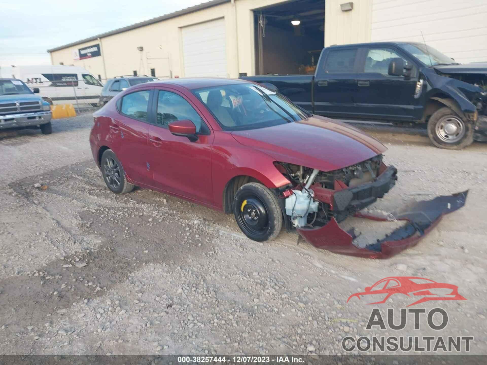 TOYOTA YARIS 2019 - 3MYDLBYV8KY501474