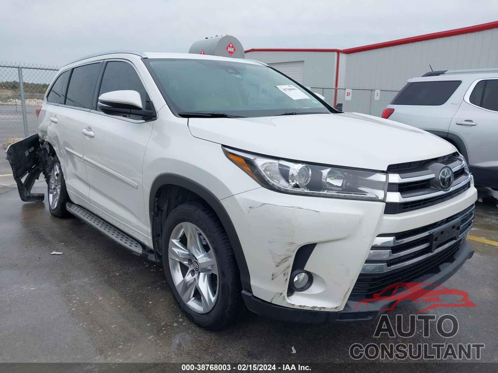 TOYOTA HIGHLANDER 2018 - 5TDYZRFH5JS282337