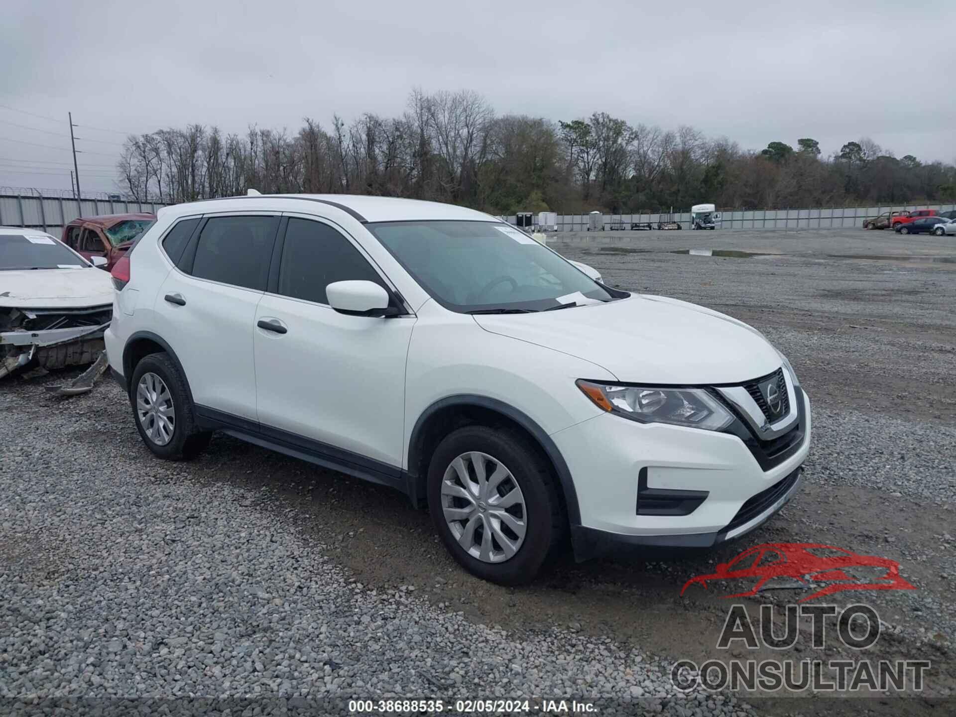 NISSAN ROGUE 2017 - KNMAT2MT7HP615000