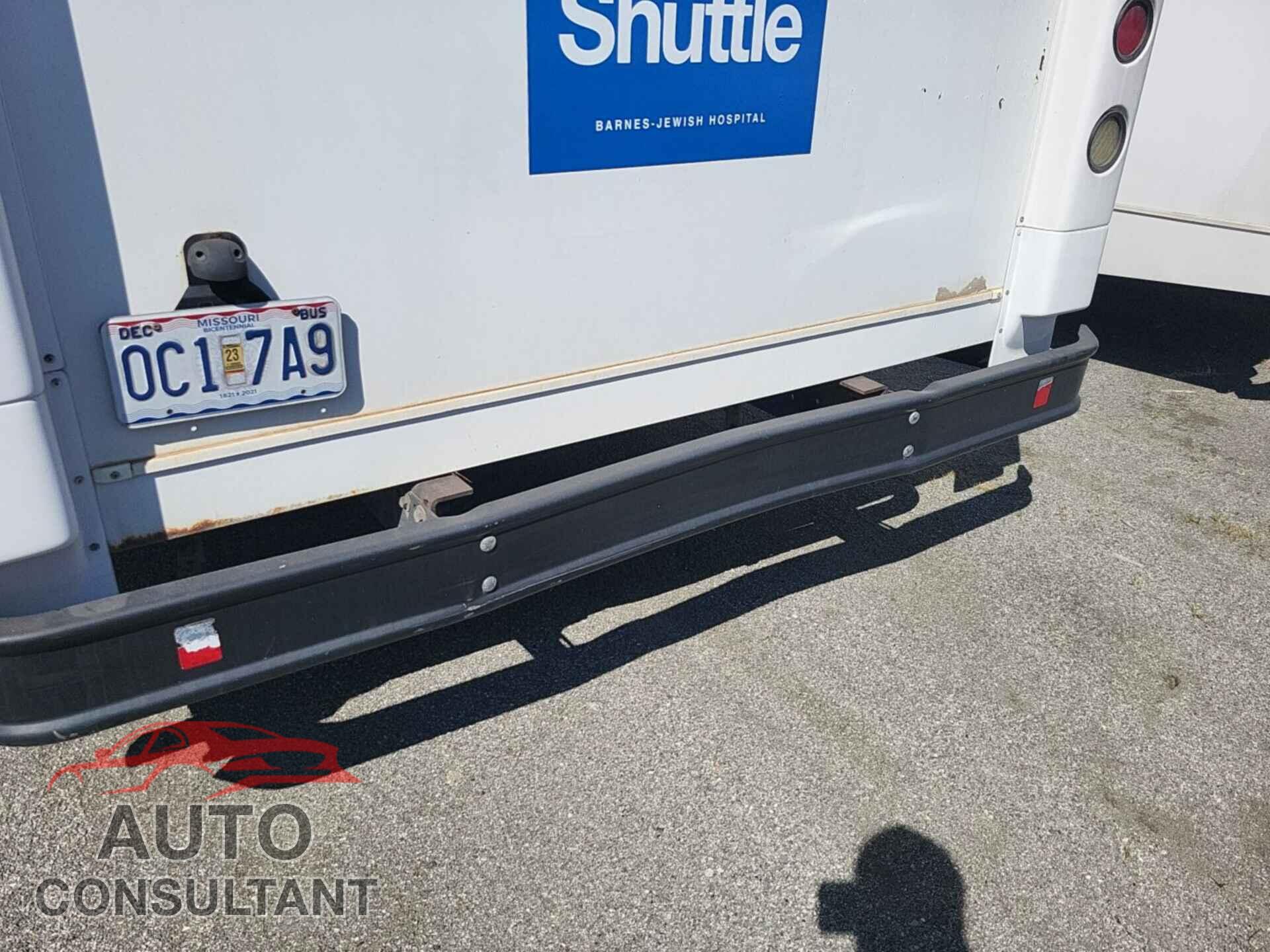 FORD E-450 CUTAWAY 2017 - 1FDFE4FS2HDC32000
