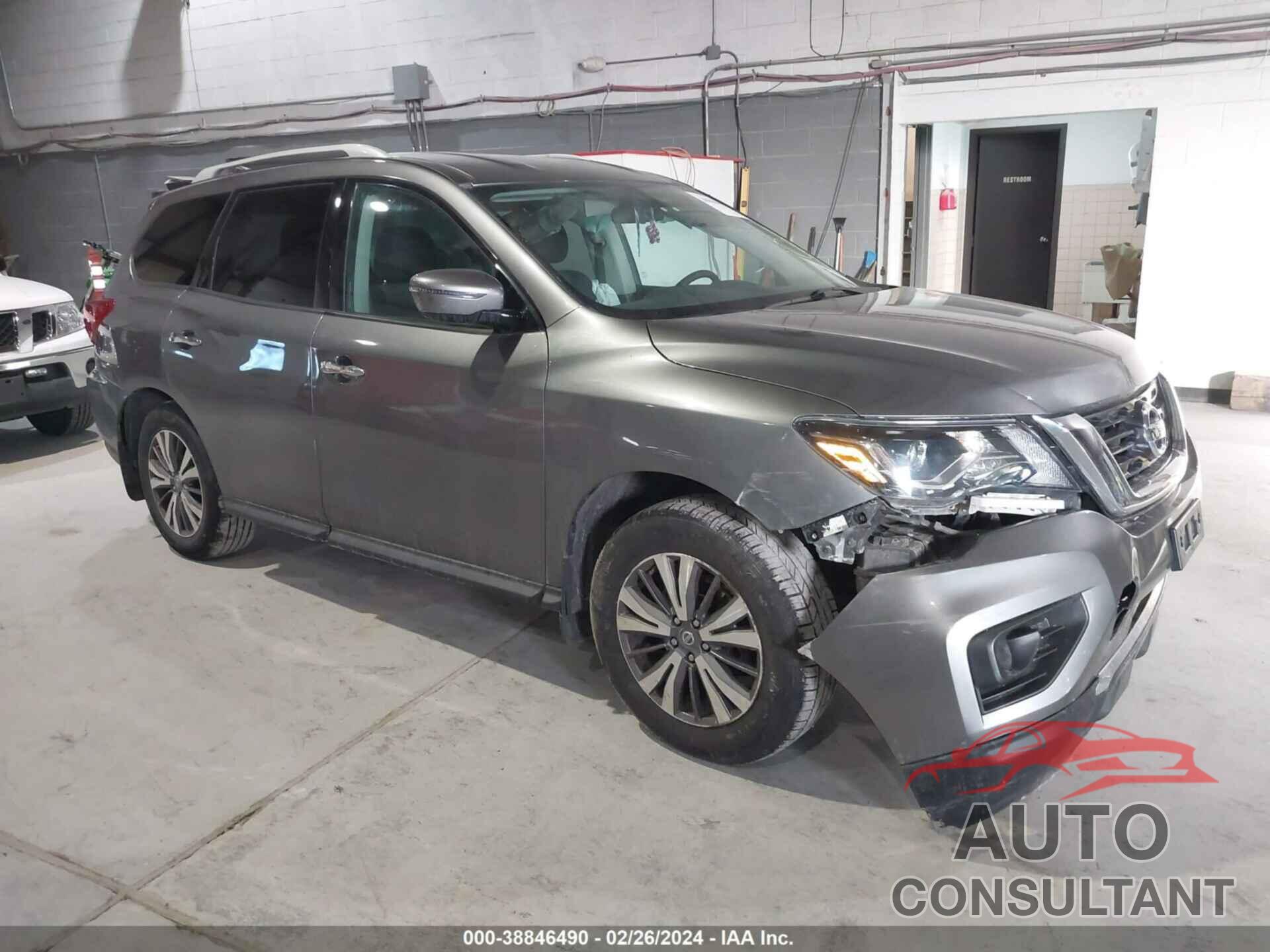 NISSAN PATHFINDER 2017 - 5N1DR2MM7HC672711