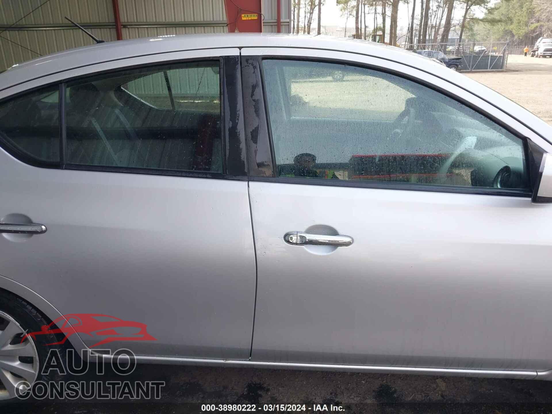 NISSAN VERSA 2017 - 3N1CN7AP3HL875755