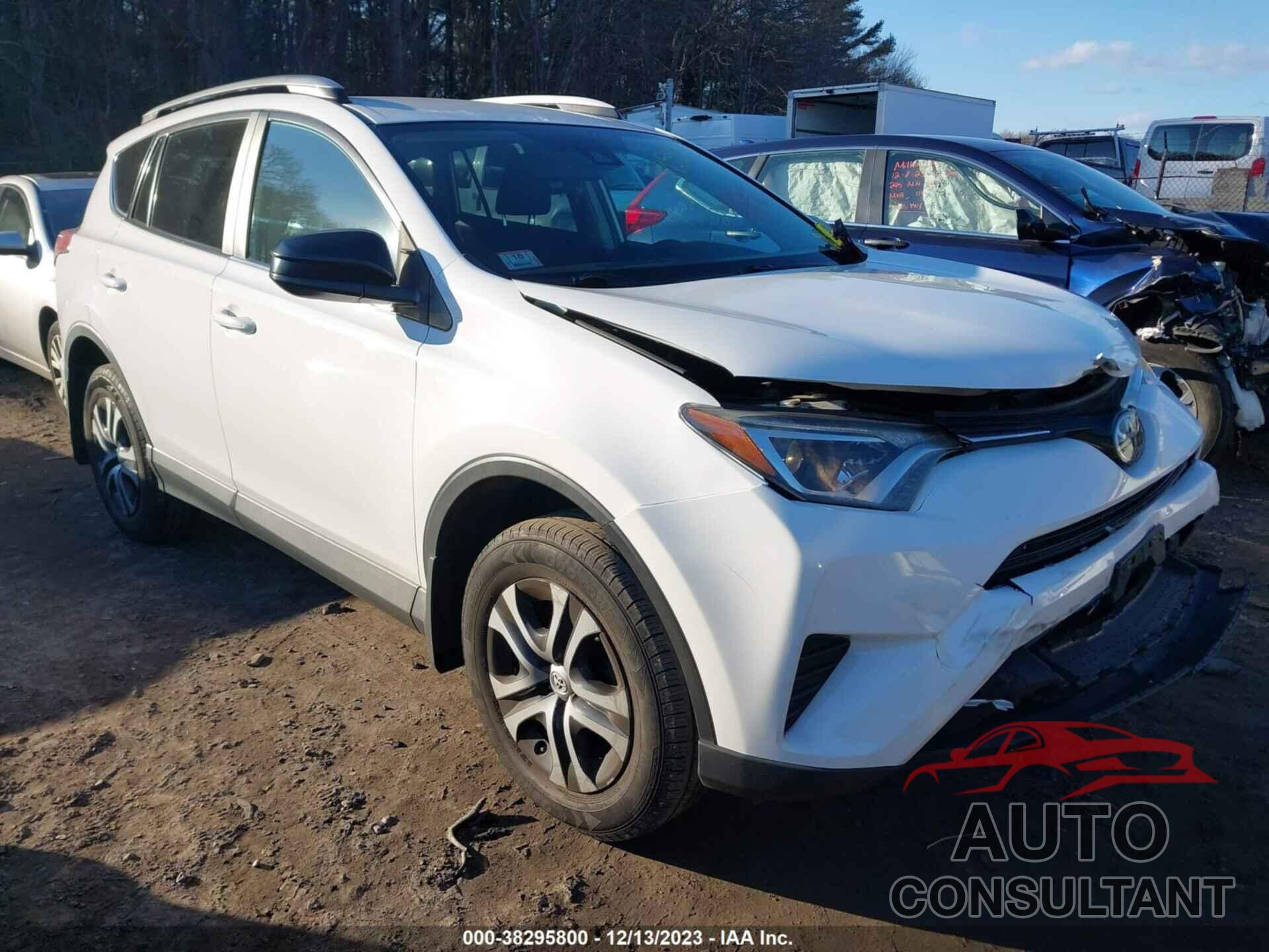TOYOTA RAV4 2017 - 2T3BFREV2HW584800