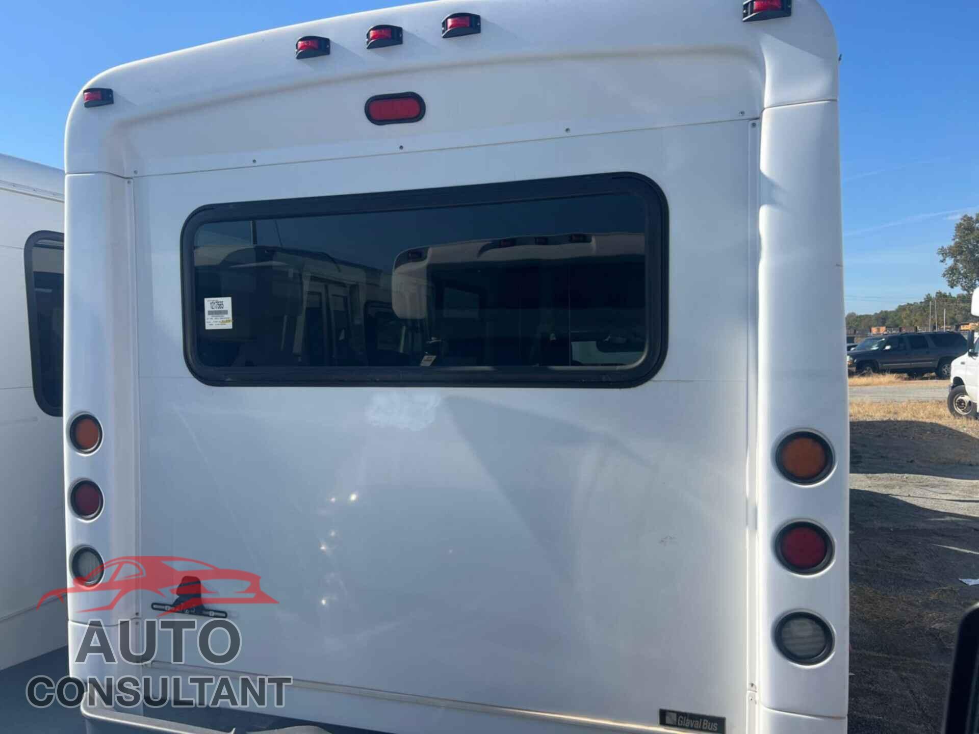 FORD E-450 CUTAWAY 2017 - 1FDFE4FS5HDC32007