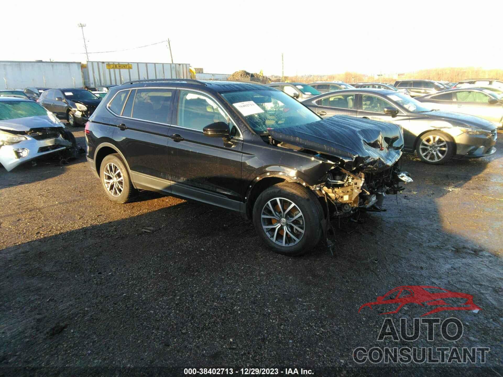 VOLKSWAGEN TIGUAN 2019 - 3VV2B7AX7KM137445