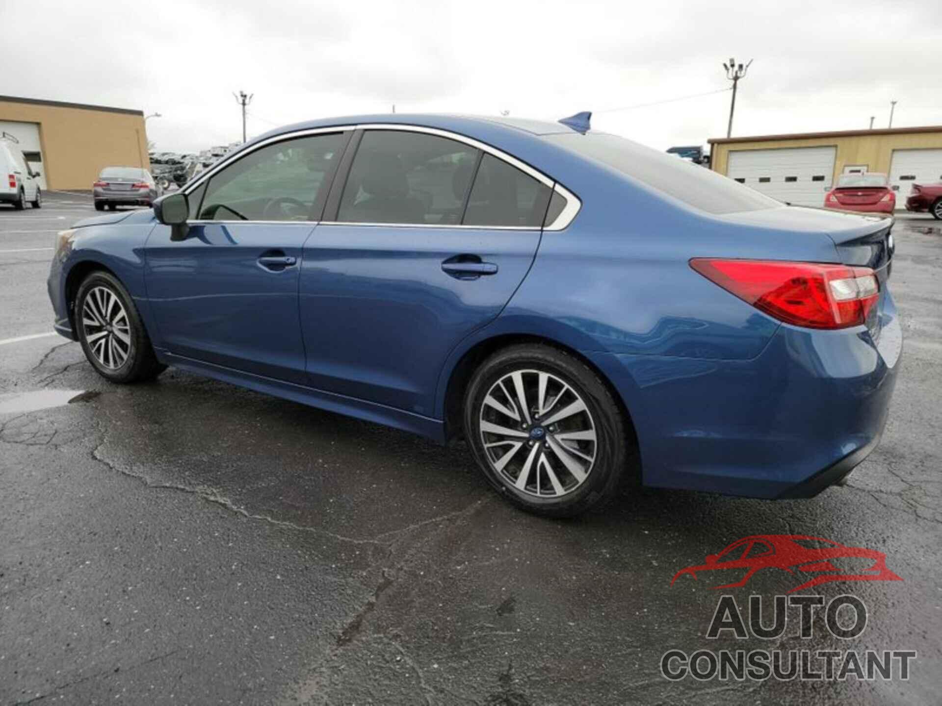 SUBARU LEGACY 2019 - 4S3BNAF69K3034676