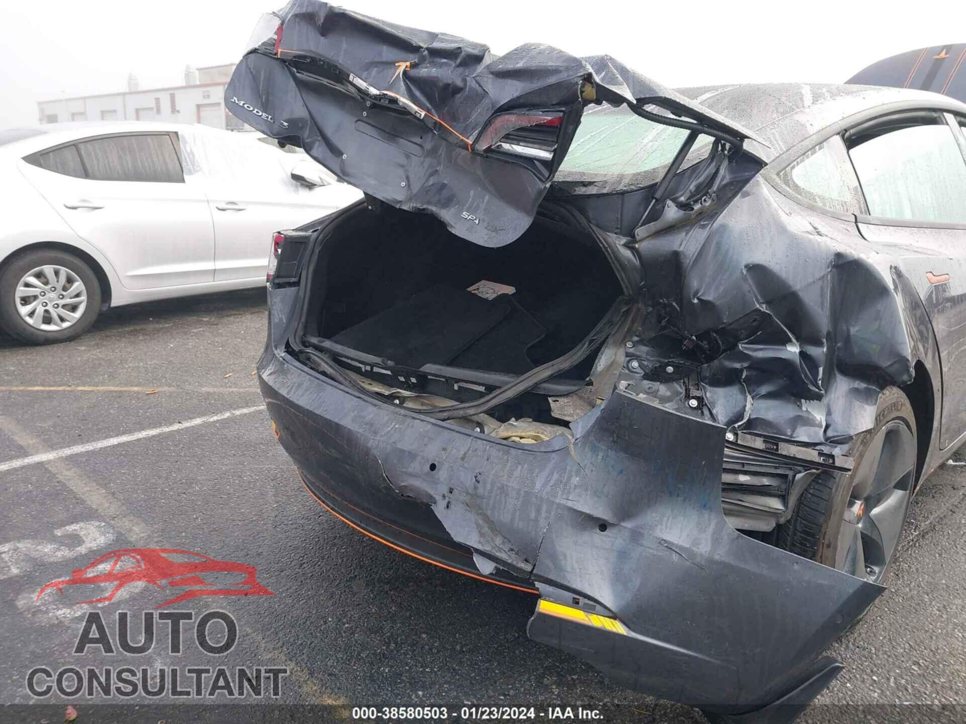 TESLA MODEL 3 2018 - 5YJ3E1EA4JF058010