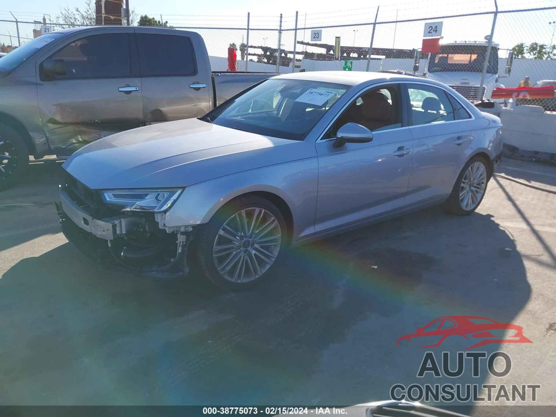 AUDI A4 2019 - WAUHMAF46KN011398