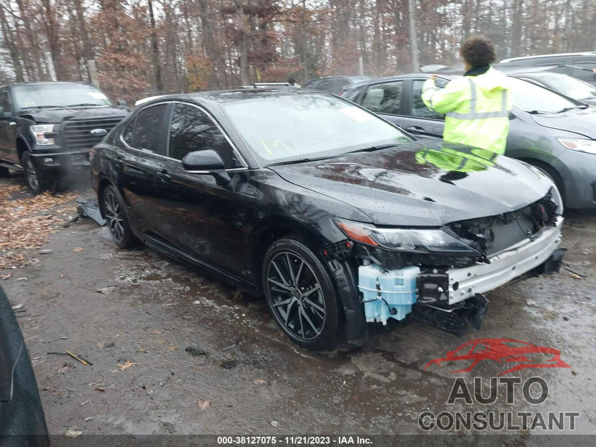 TOYOTA CAMRY 2022 - 4T1G11AK1NU653935