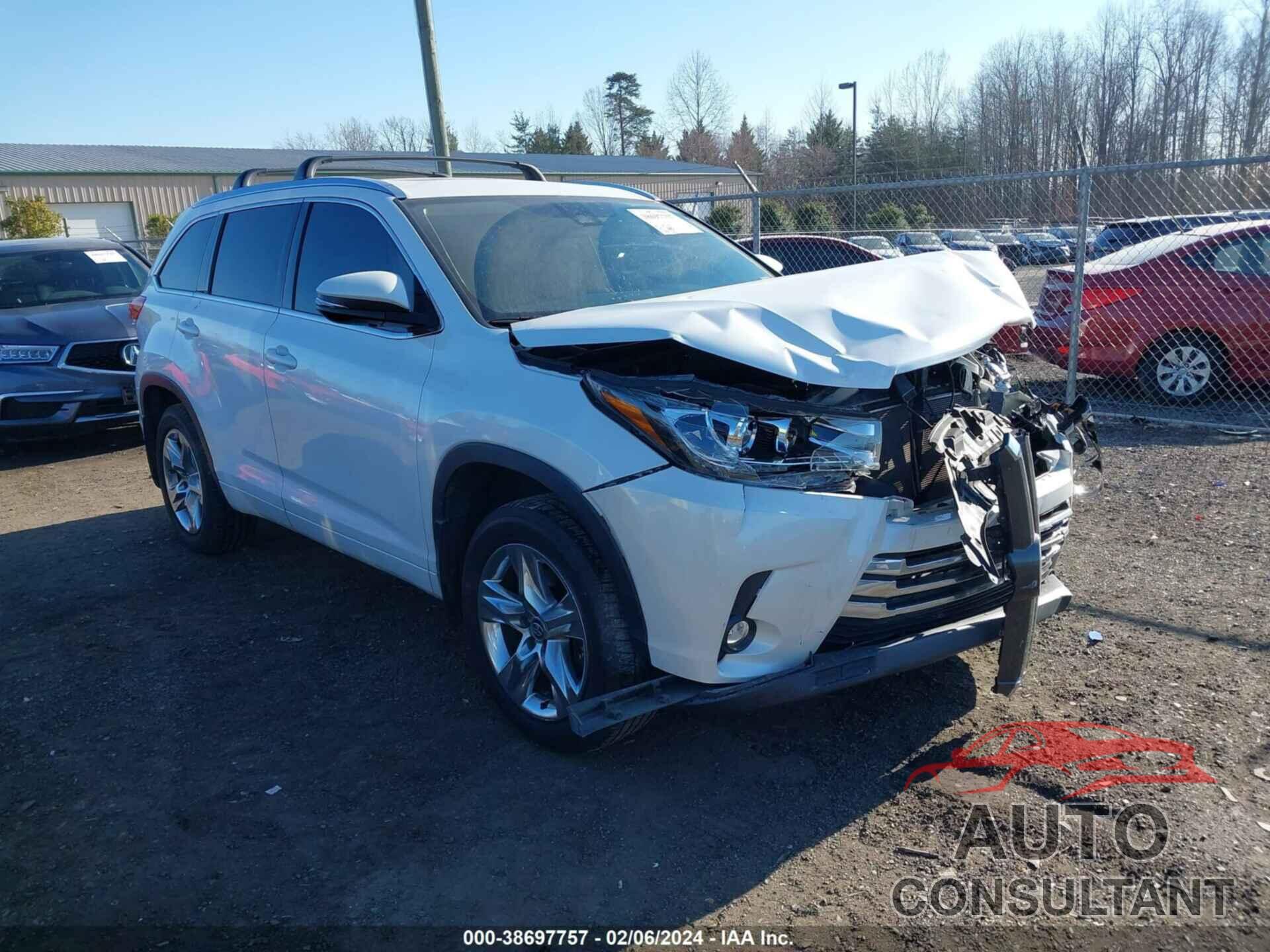 TOYOTA HIGHLANDER 2019 - 5TDDZRFH2KS955973