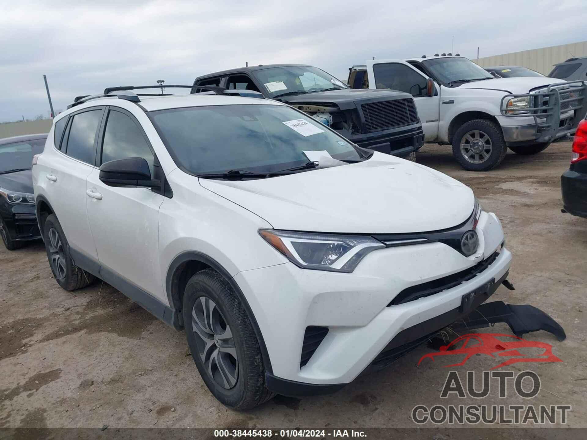 TOYOTA RAV4 2017 - JTMZFREV4HJ133204