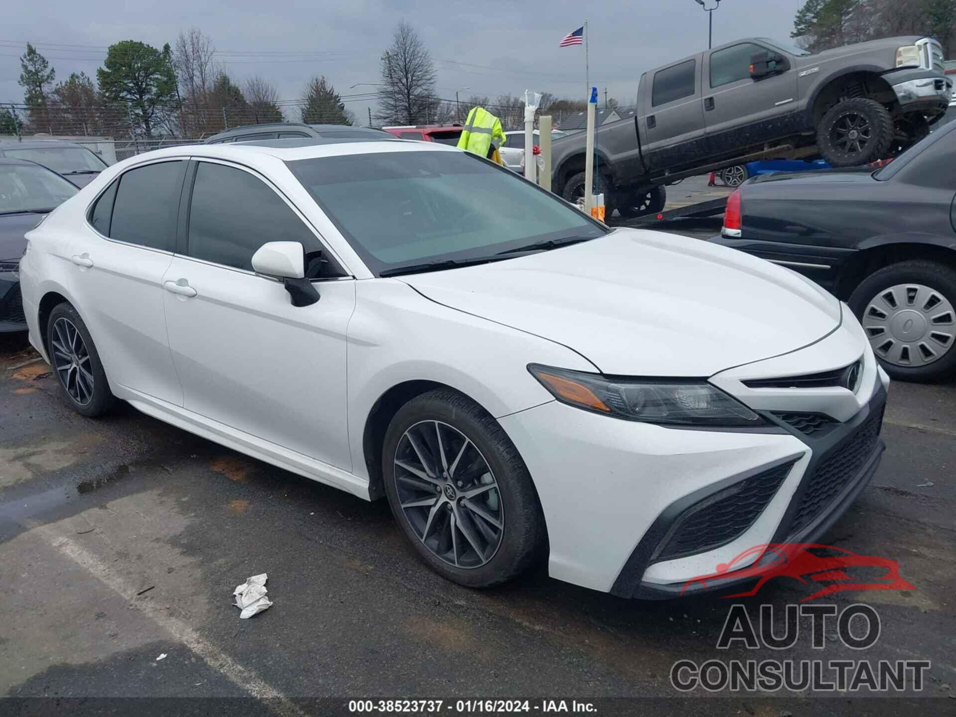 TOYOTA CAMRY 2022 - 4T1T11AK0NU697052