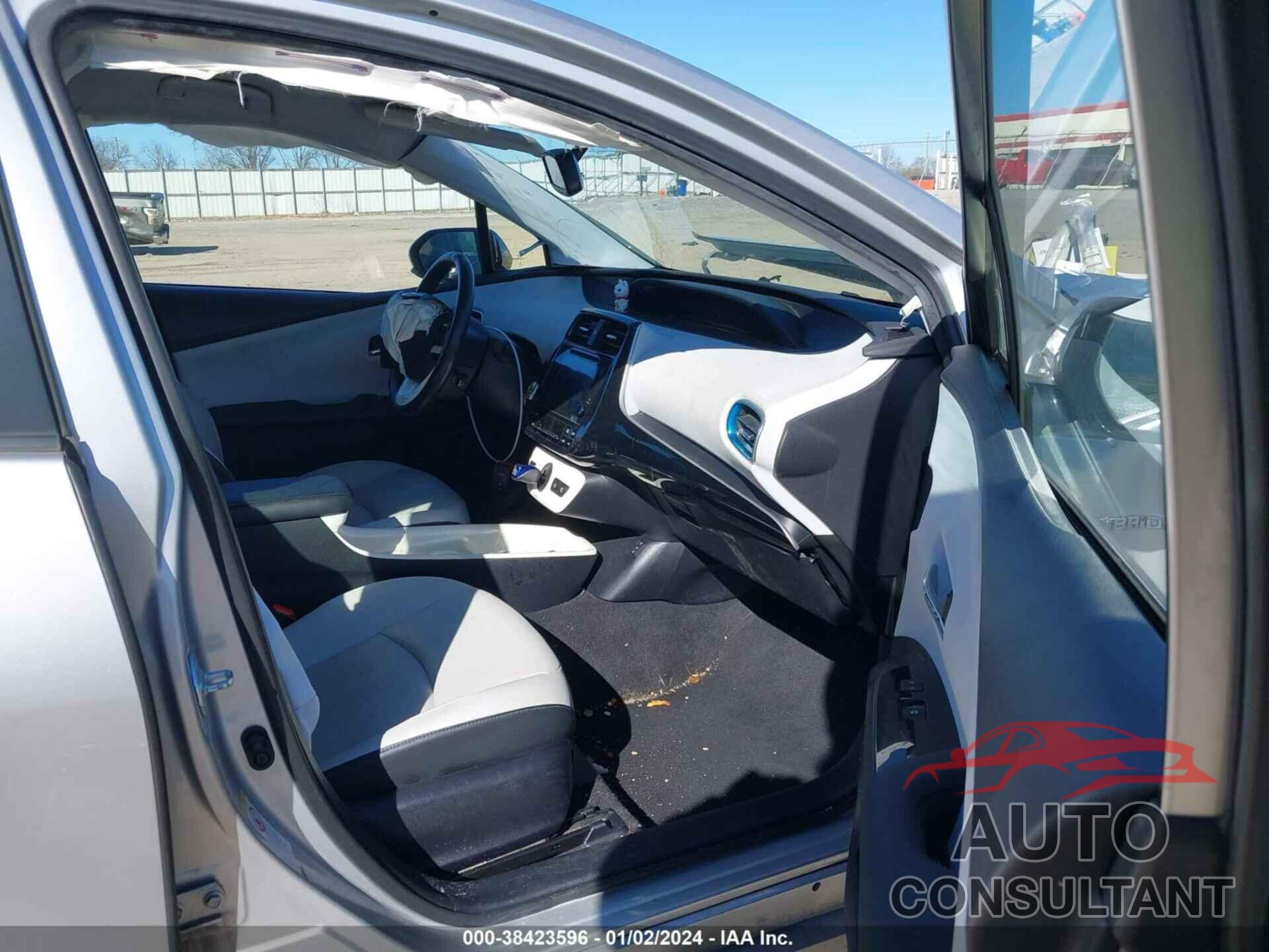 TOYOTA PRIUS 2016 - JTDKARFU8G3018193