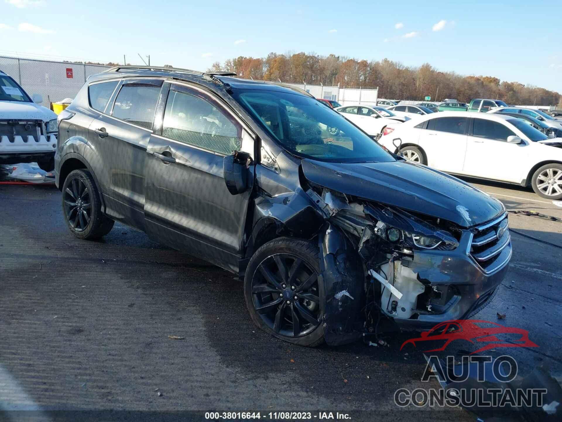 FORD ESCAPE 2018 - 1FMCU9GD0JUC02518