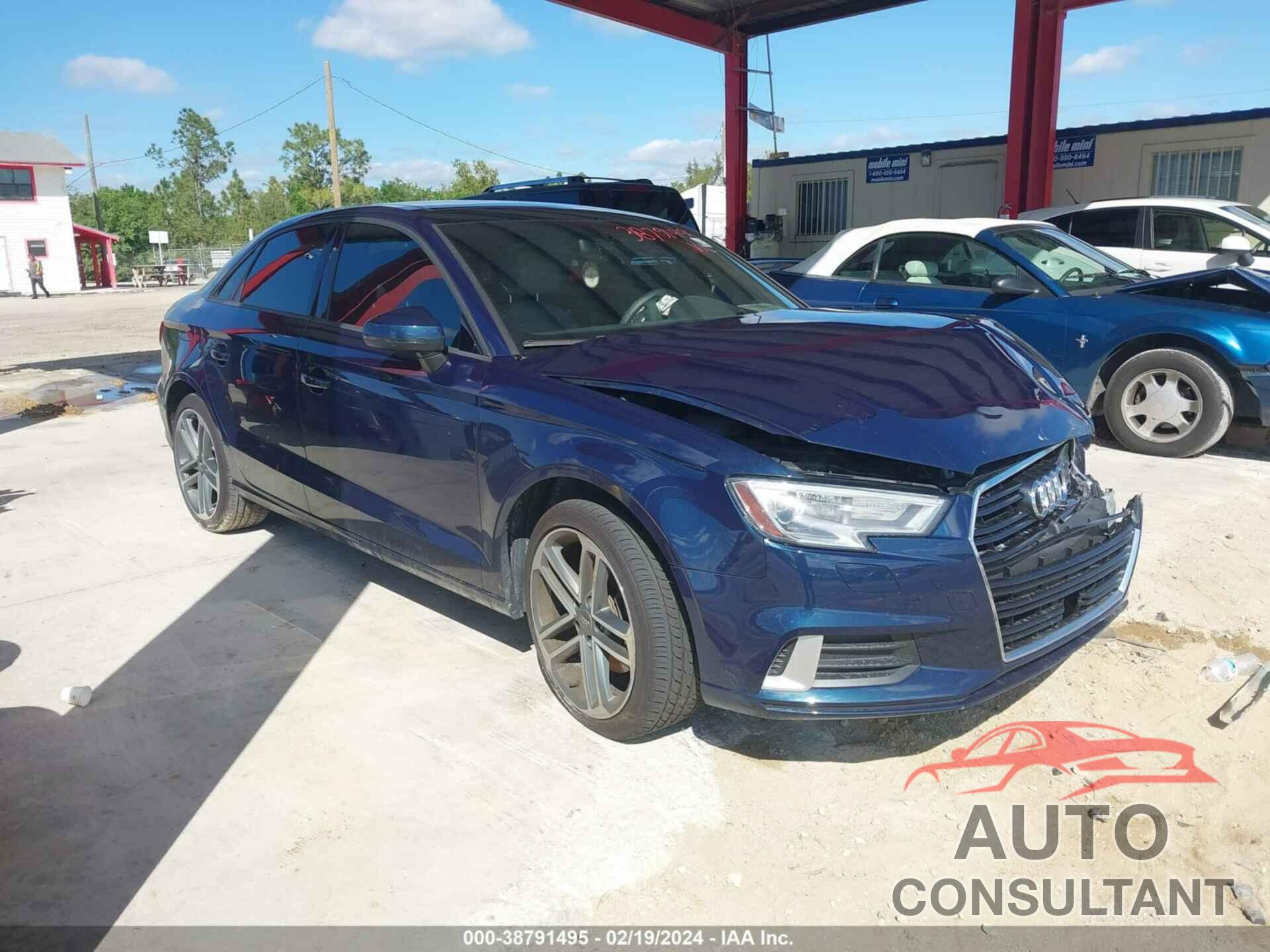 AUDI A3 2017 - WAUAUGFF5H1079844