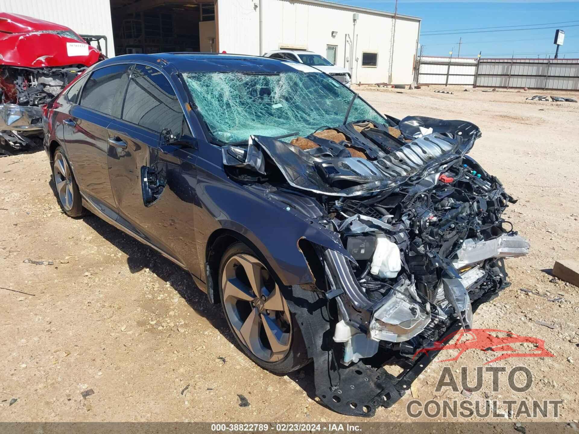 HONDA ACCORD 2018 - 1HGCV2F97JA030982