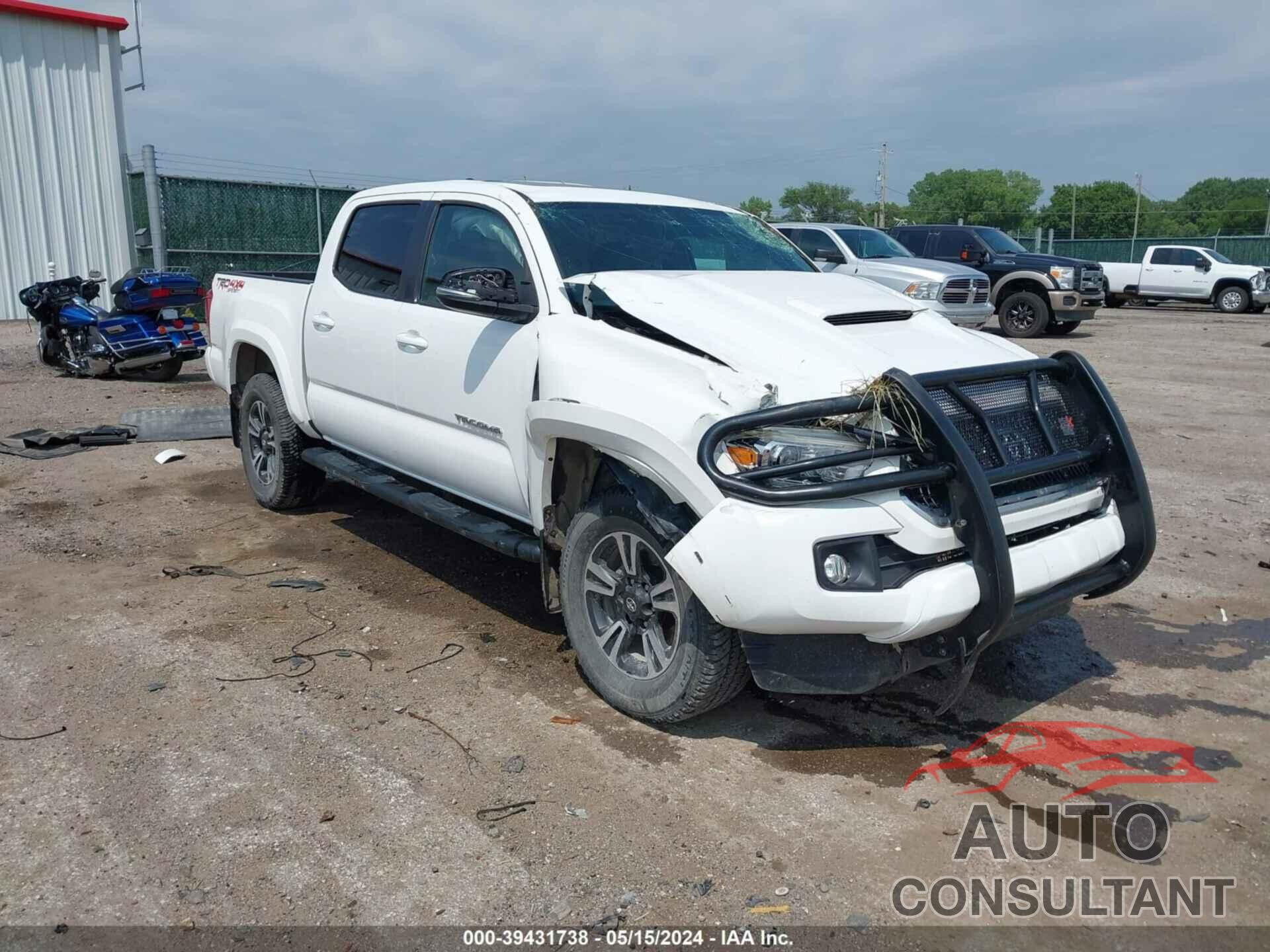 TOYOTA TACOMA 2017 - 3TMCZ5AN1HM108923