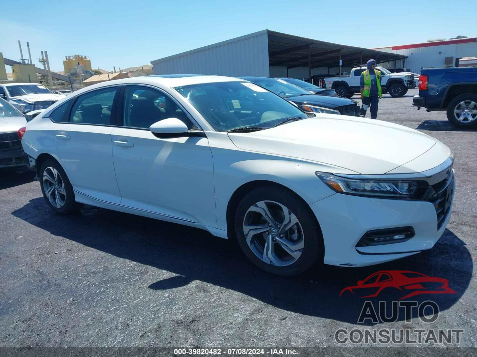 HONDA ACCORD 2018 - 1HGCV1F49JA015995