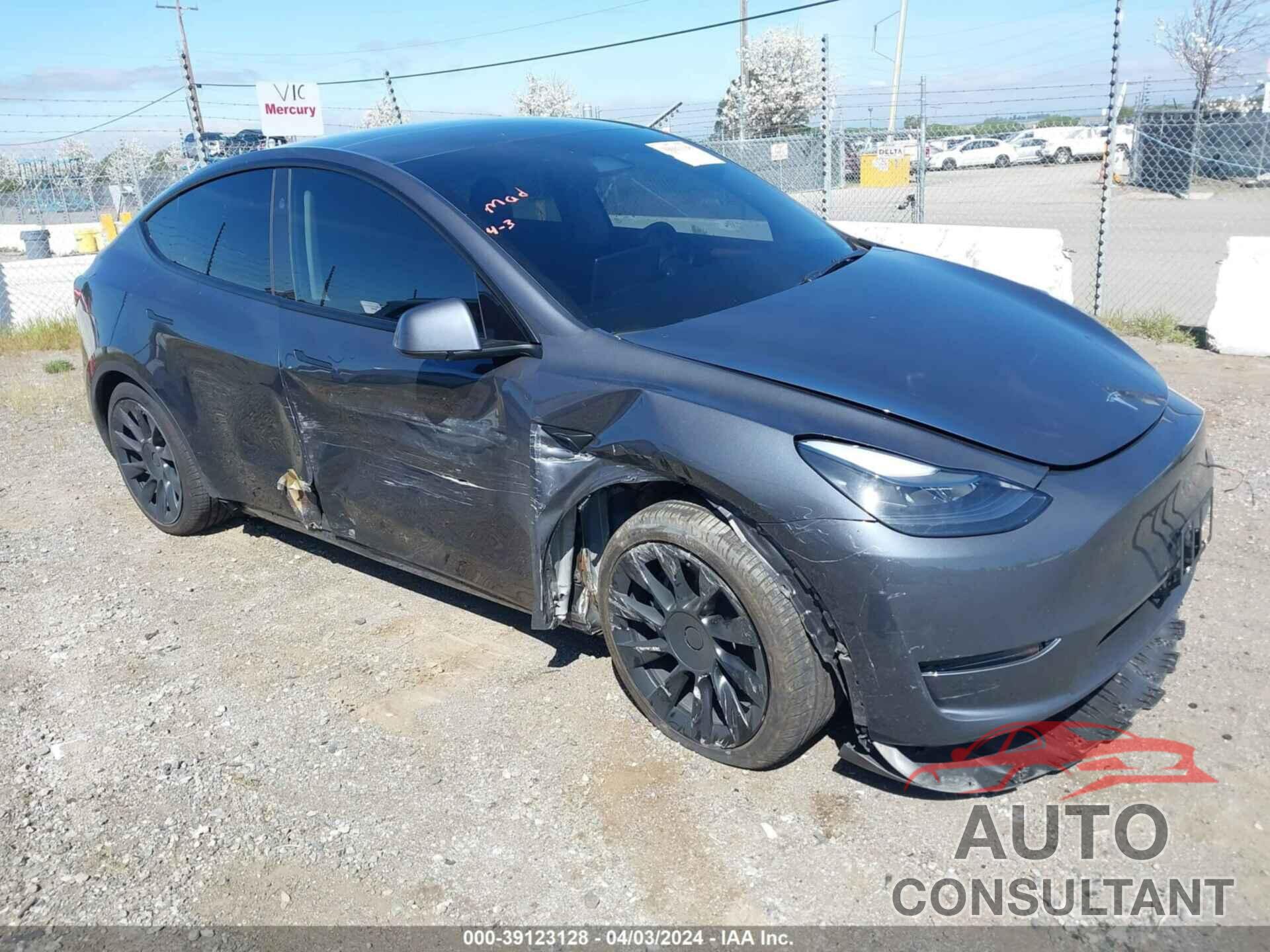 TESLA MODEL Y 2023 - 7SAYGDEE7PF981050