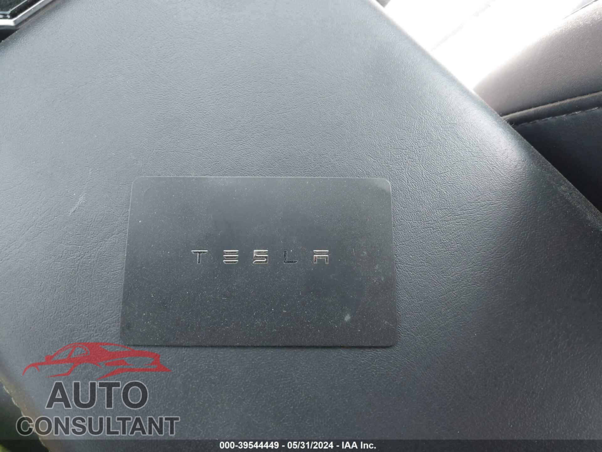 TESLA MODEL 3 2020 - 5YJ3E1EA0LF807632