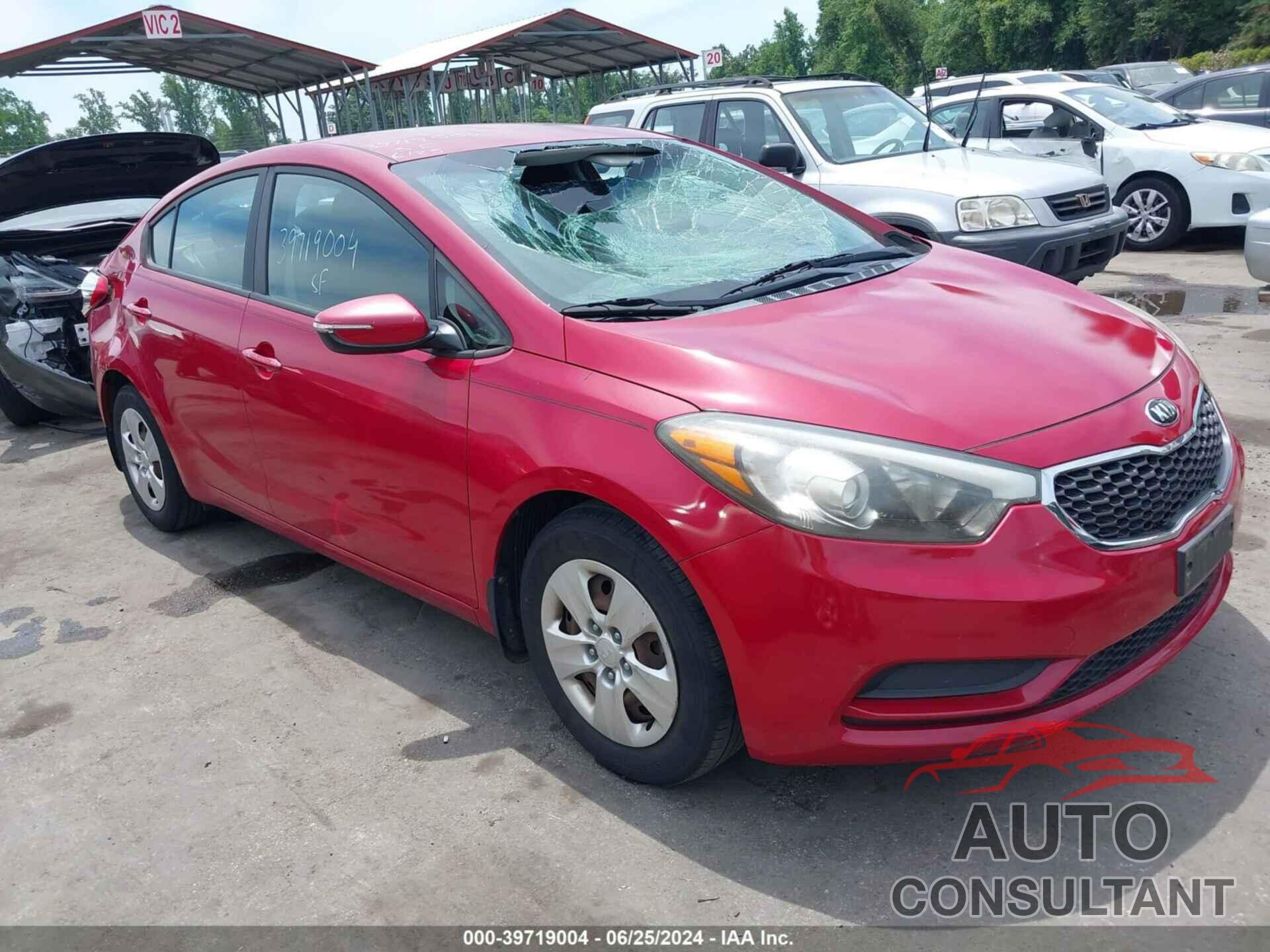 KIA FORTE 2016 - KNAFX4A6XG5527067