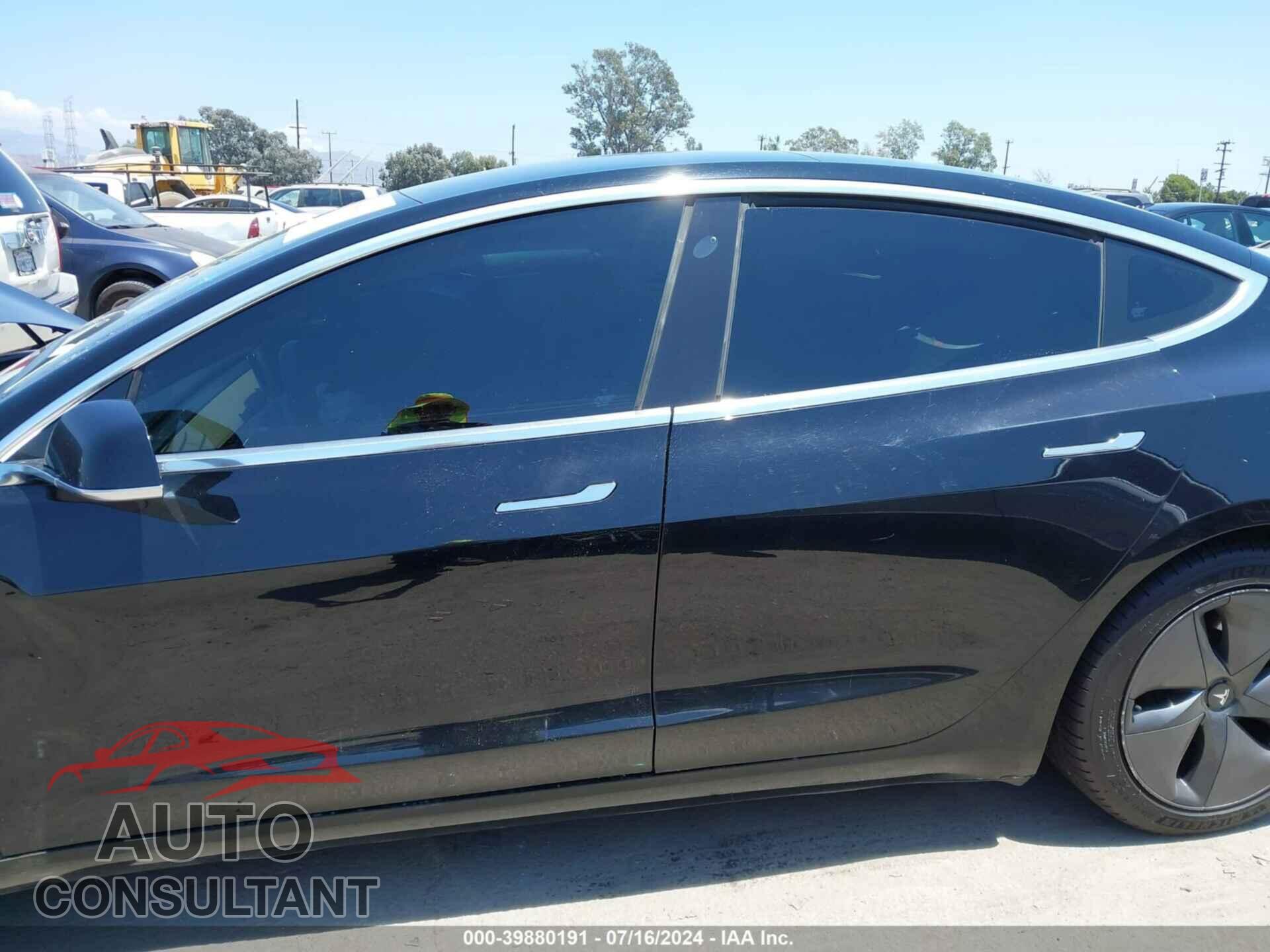 TESLA MODEL 3 2018 - 5YJ3E1EA2JF018671