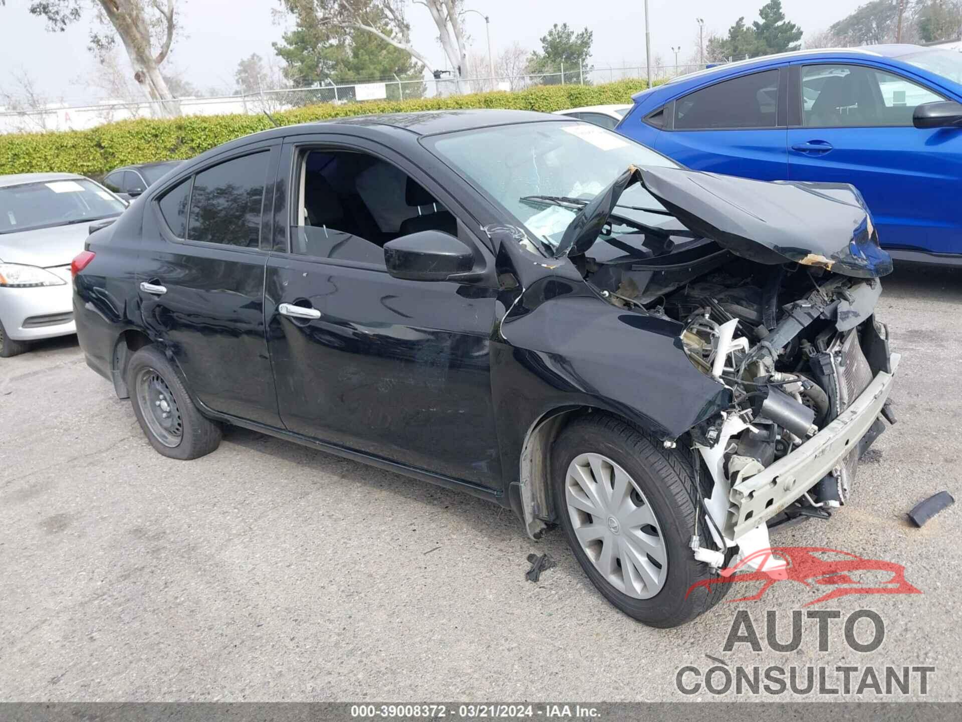 NISSAN VERSA 2019 - 3N1CN7AP4KL829536