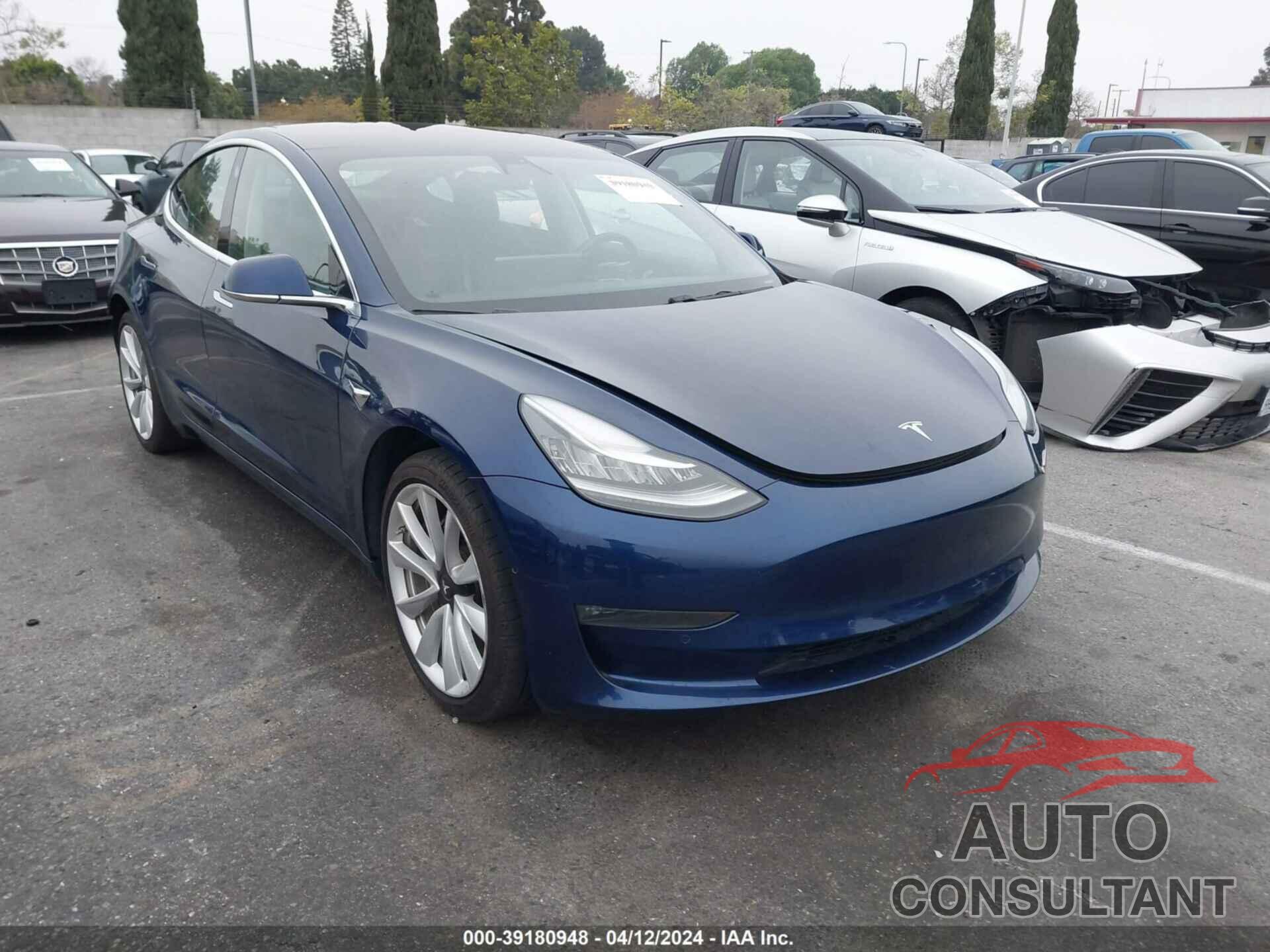 TESLA MODEL 3 2018 - 5YJ3E1EA5JF059957