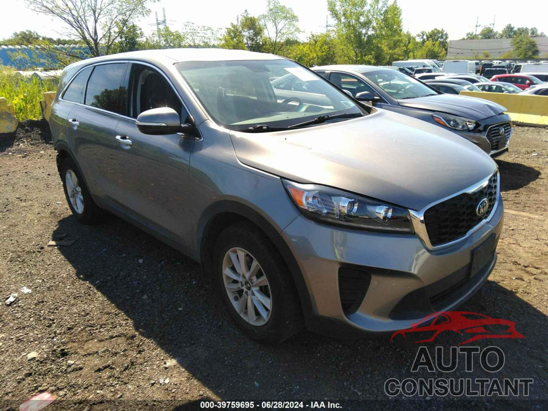 KIA SORENTO 2019 - 5XYPG4A38KG545676