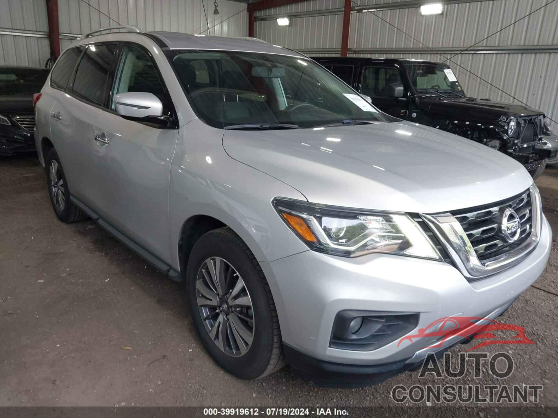 NISSAN PATHFINDER 2017 - 5N1DR2MNXHC686434