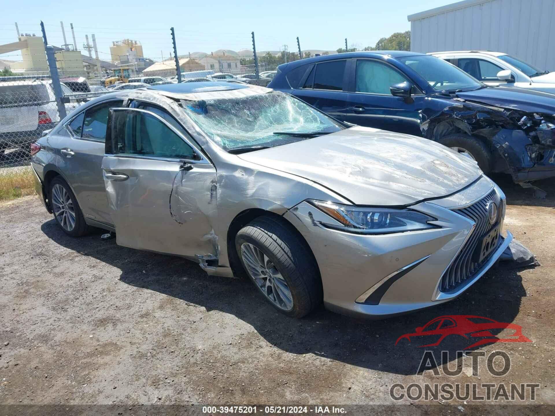 LEXUS ES 300H 2021 - 58ADA1C15MU011328