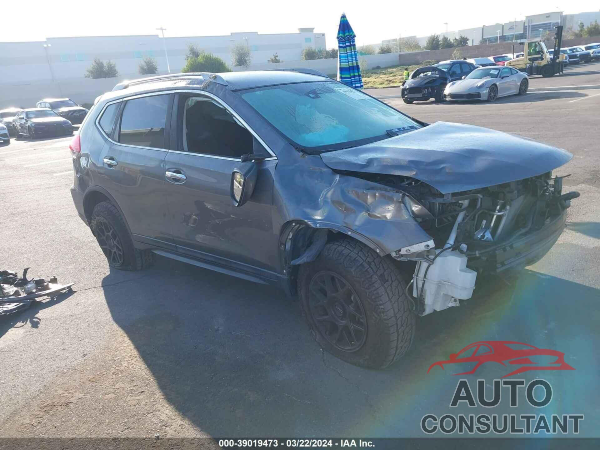 NISSAN ROGUE 2019 - 5N1AT2MV3KC785124