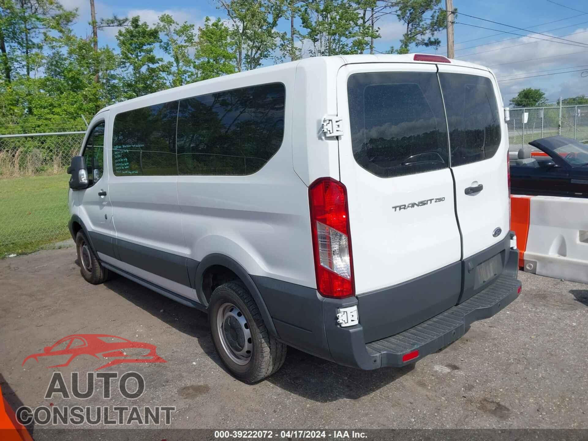 FORD TRANSIT 2018 - 1FTYR1YM5JKA05691